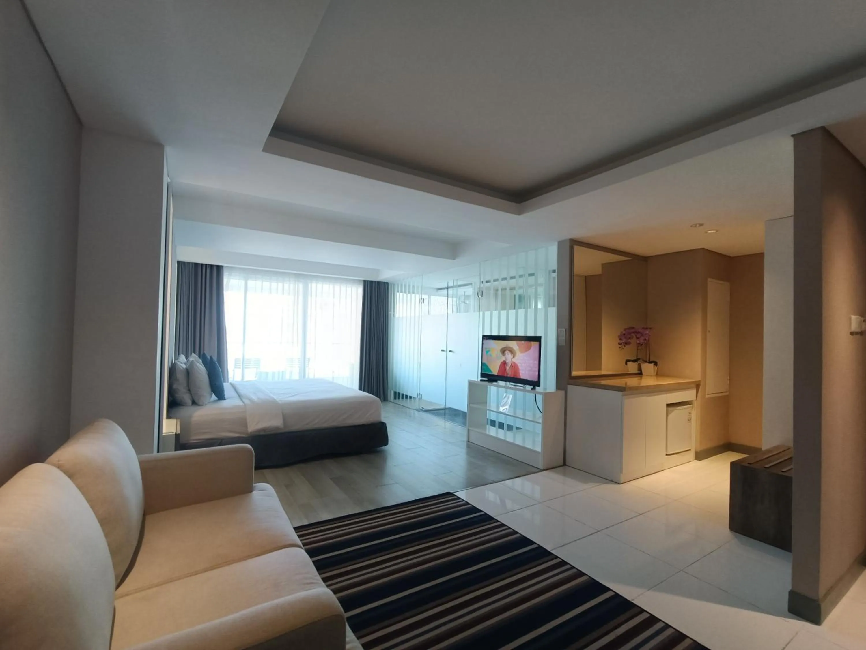 Photo of the whole room, Bed in Benoa Sea Suites and Villas