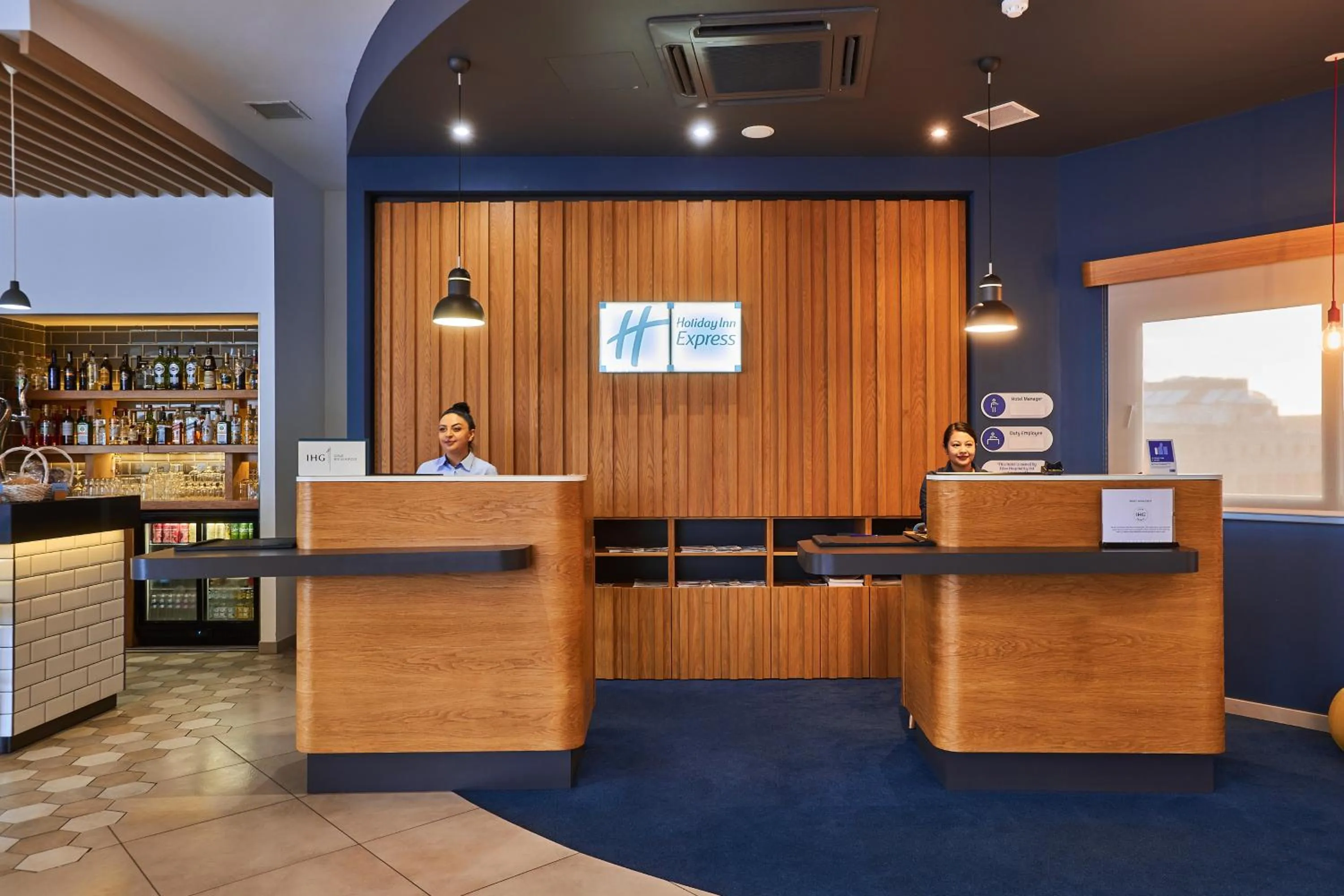 Lobby or reception in Holiday Inn Express - Malta by IHG