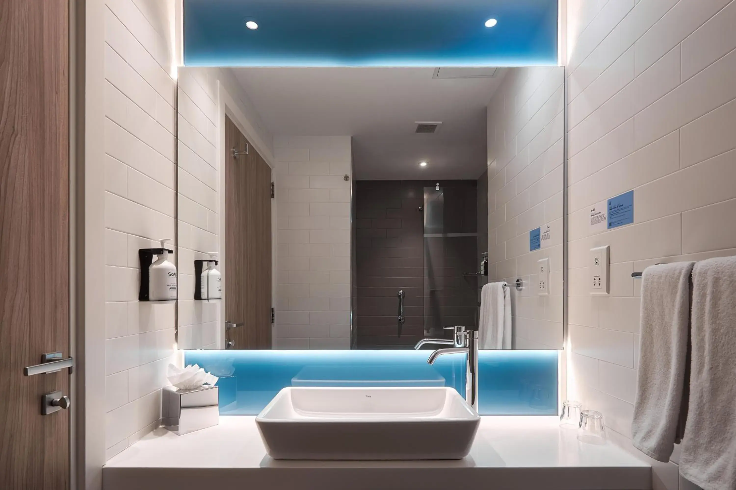 Standard Twin Room with Two Twin Beds, Sofa Bed and Balcony in Holiday Inn Express - Malta by IHG Standard Twin Room with Two Twin Beds, Sofa Bed and Balcony in Holiday Inn Express - Malta by IHG