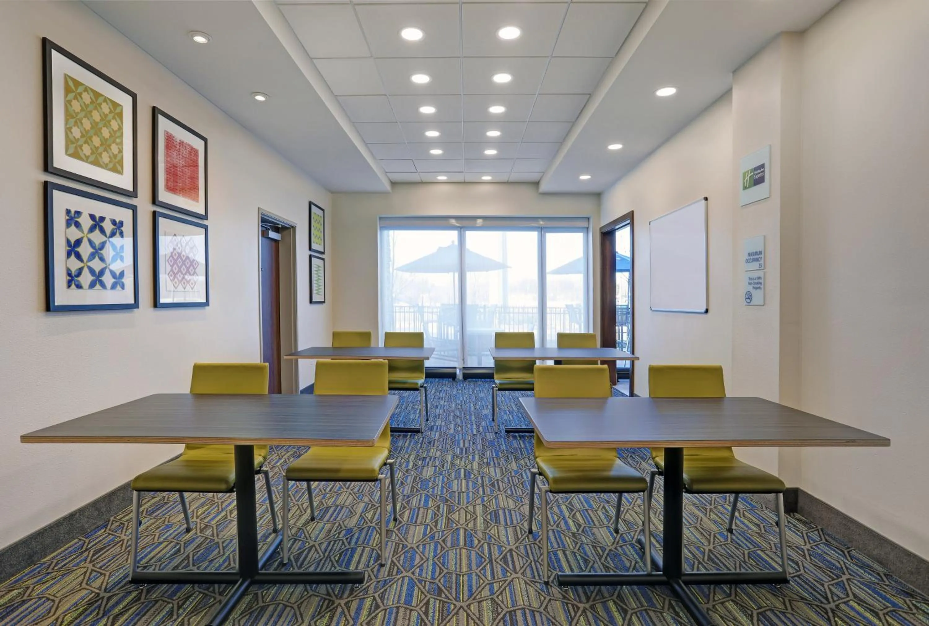 Meeting/conference room in Holiday Inn Express & Suites - Lenexa - Overland Park Area by IHG