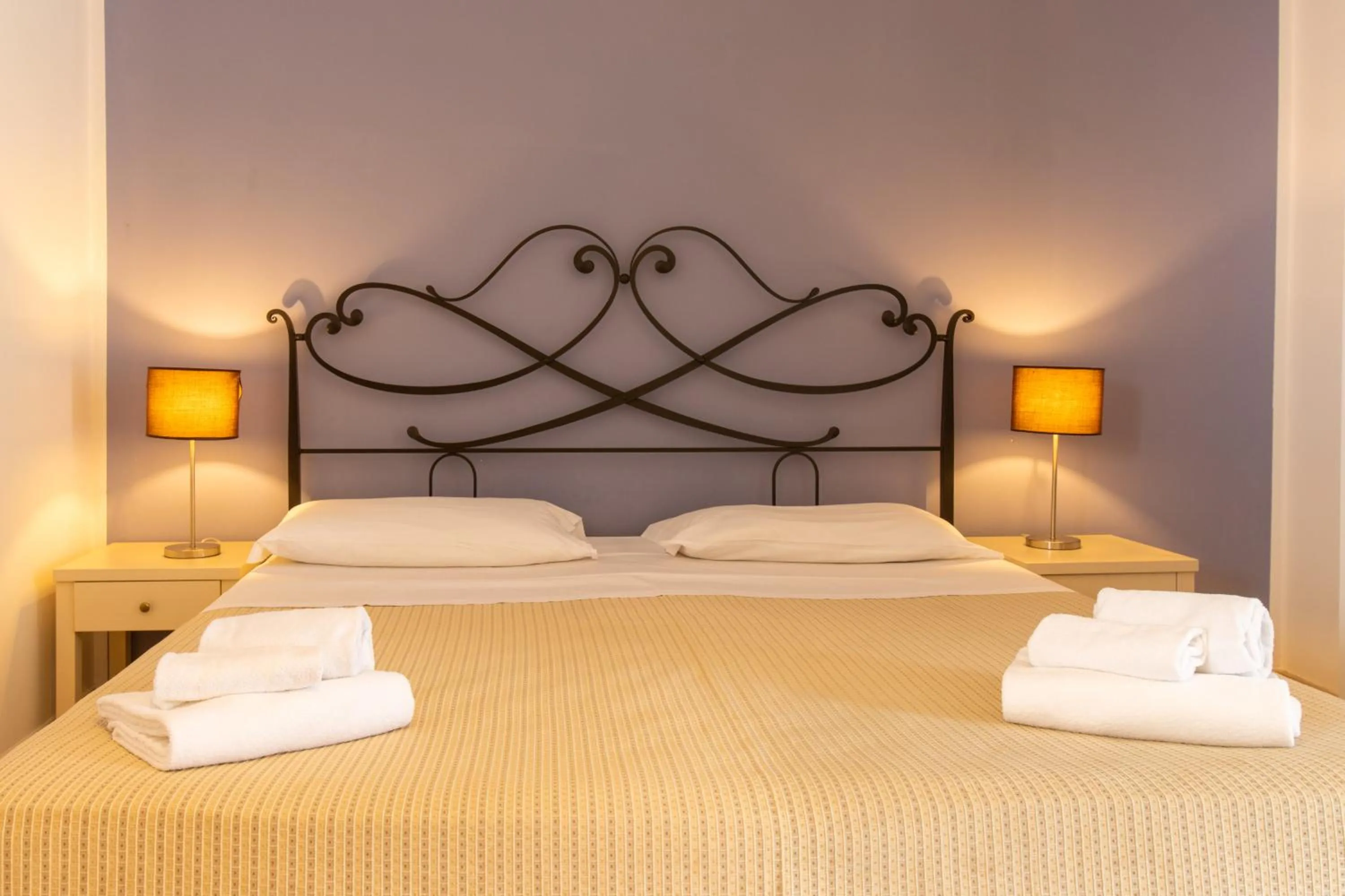 Bedroom, Bed in Hotel Amarea - Aeolian Charme