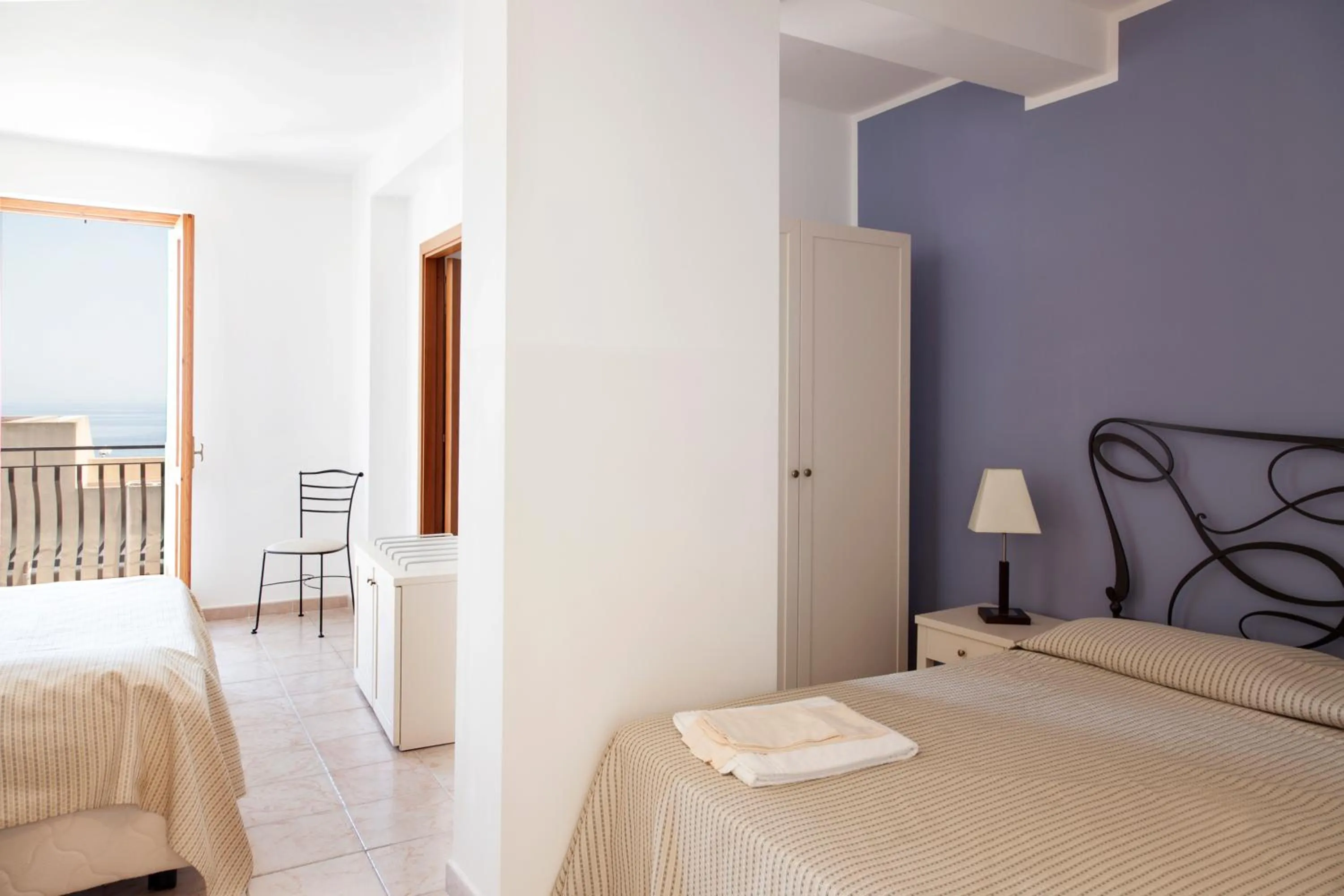 Photo of the whole room, Bed in Hotel Amarea - Aeolian Charme