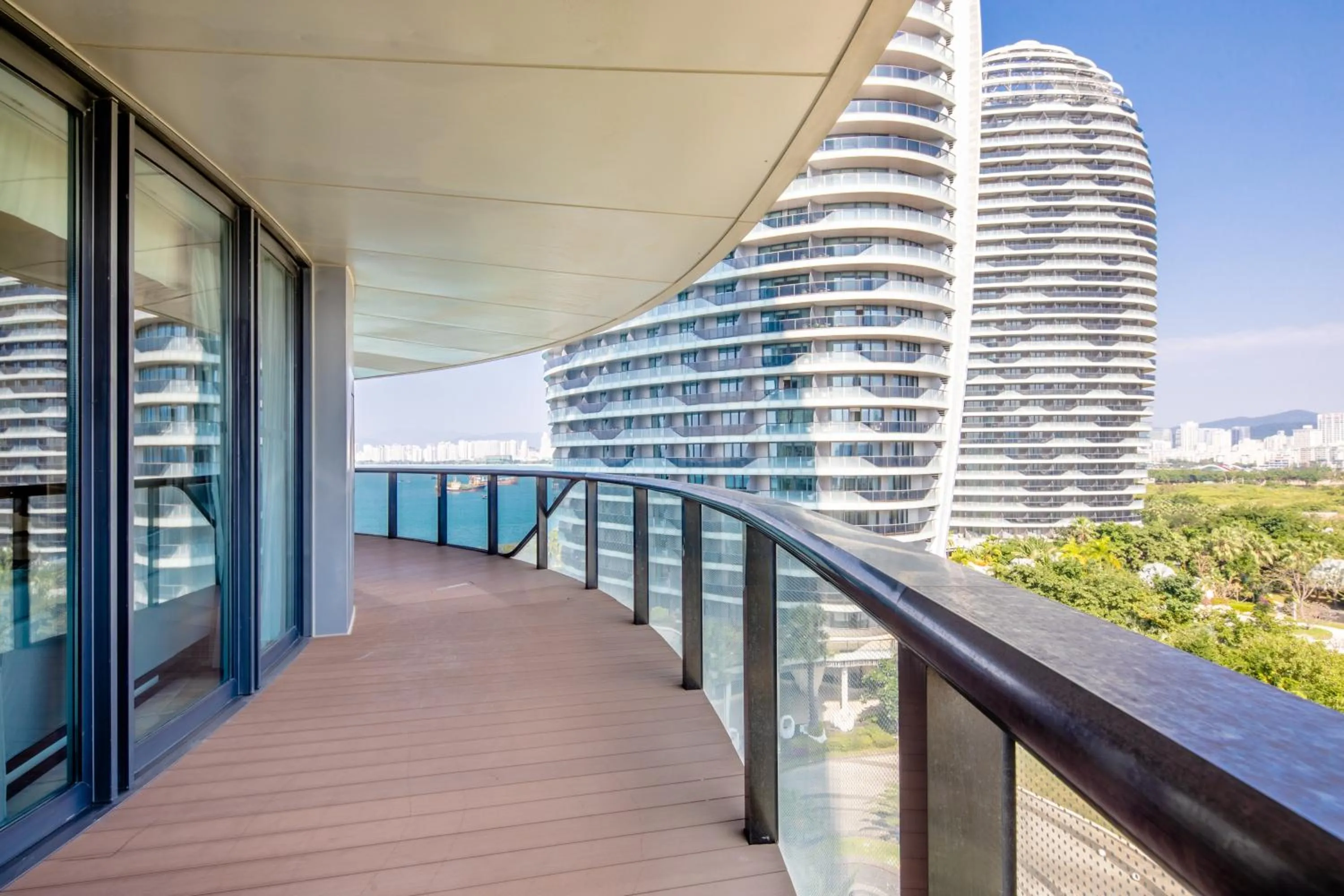 Nearby landmark in Sanya Phoenix Island Yuejia flat