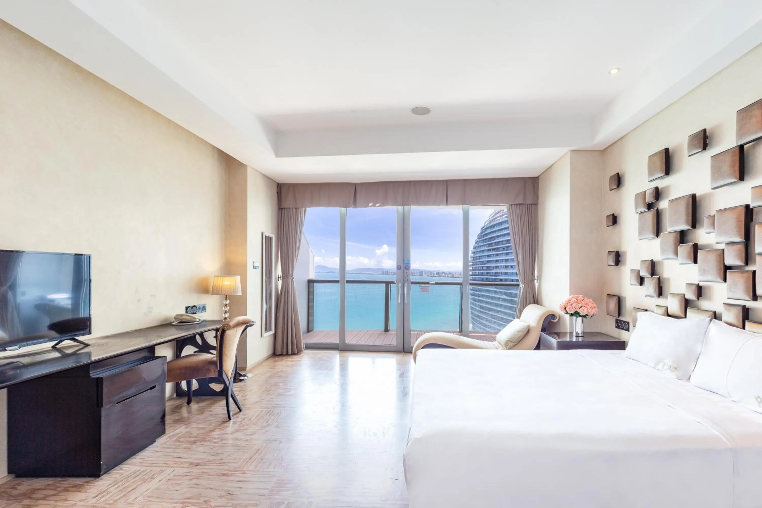 Photo of the whole room in Sanya Phoenix Island Yuejia flat