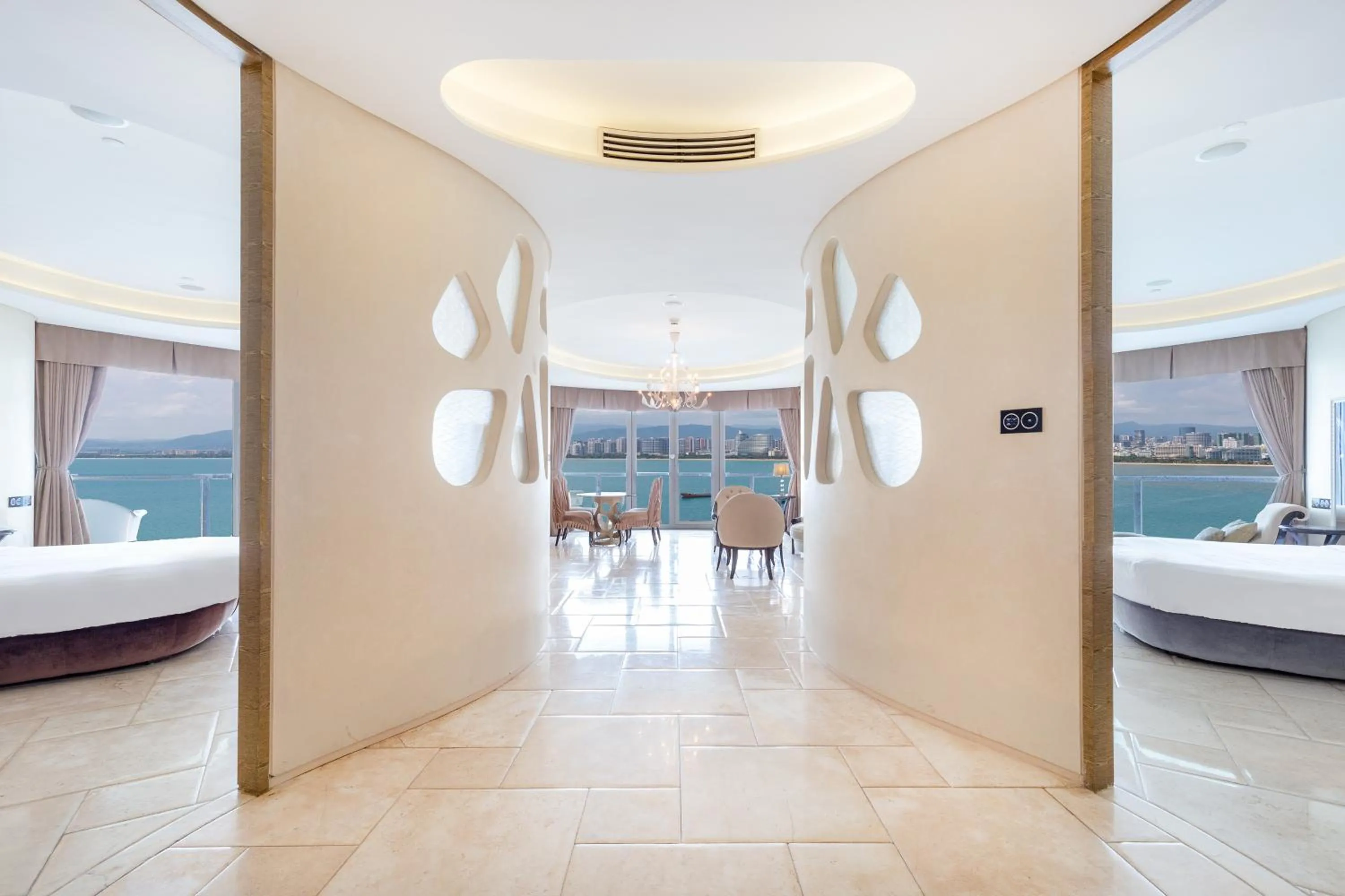 Photo of the whole room in Sanya Phoenix Island Yuejia flat