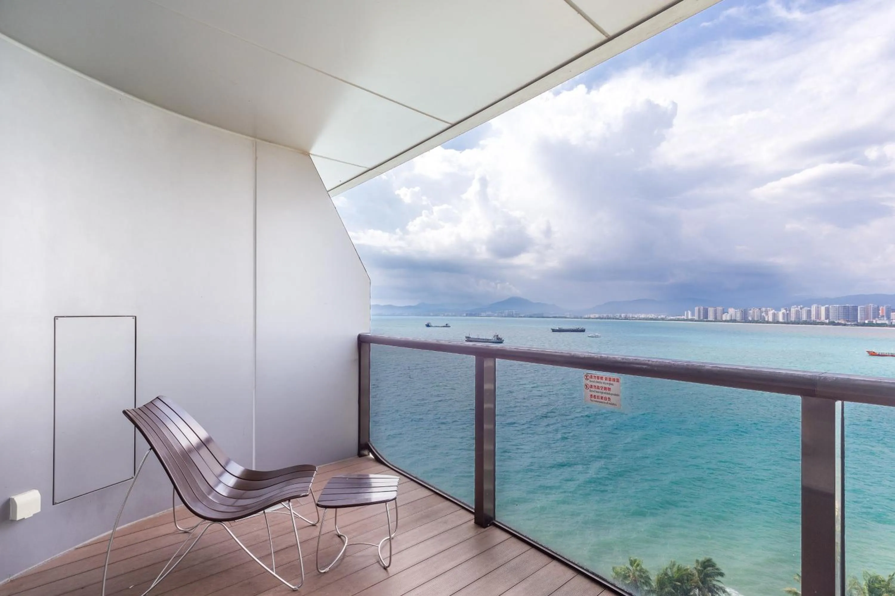 View (from property/room) in Sanya Phoenix Island Yuejia flat