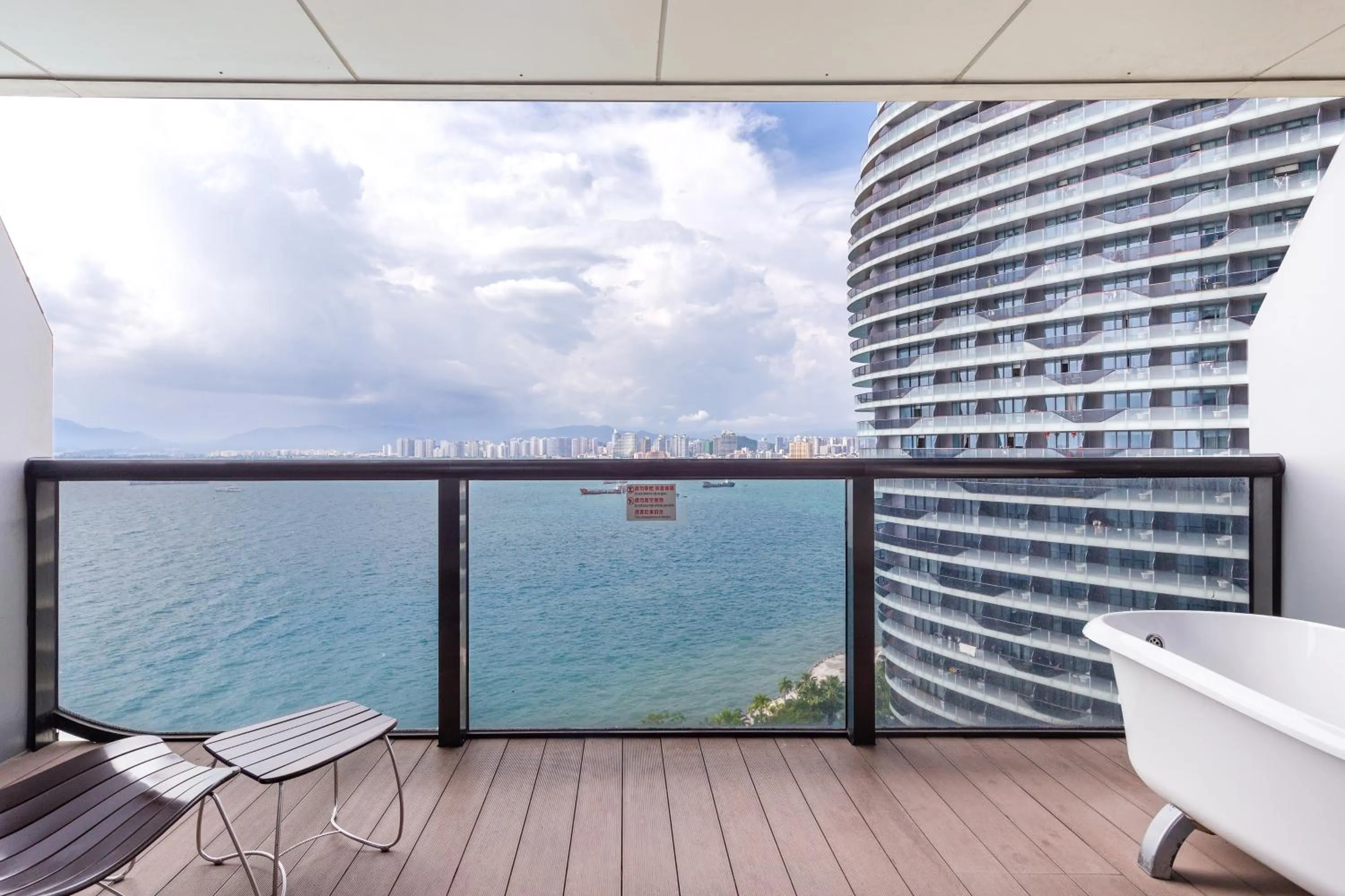 View (from property/room) in Sanya Phoenix Island Yuejia flat