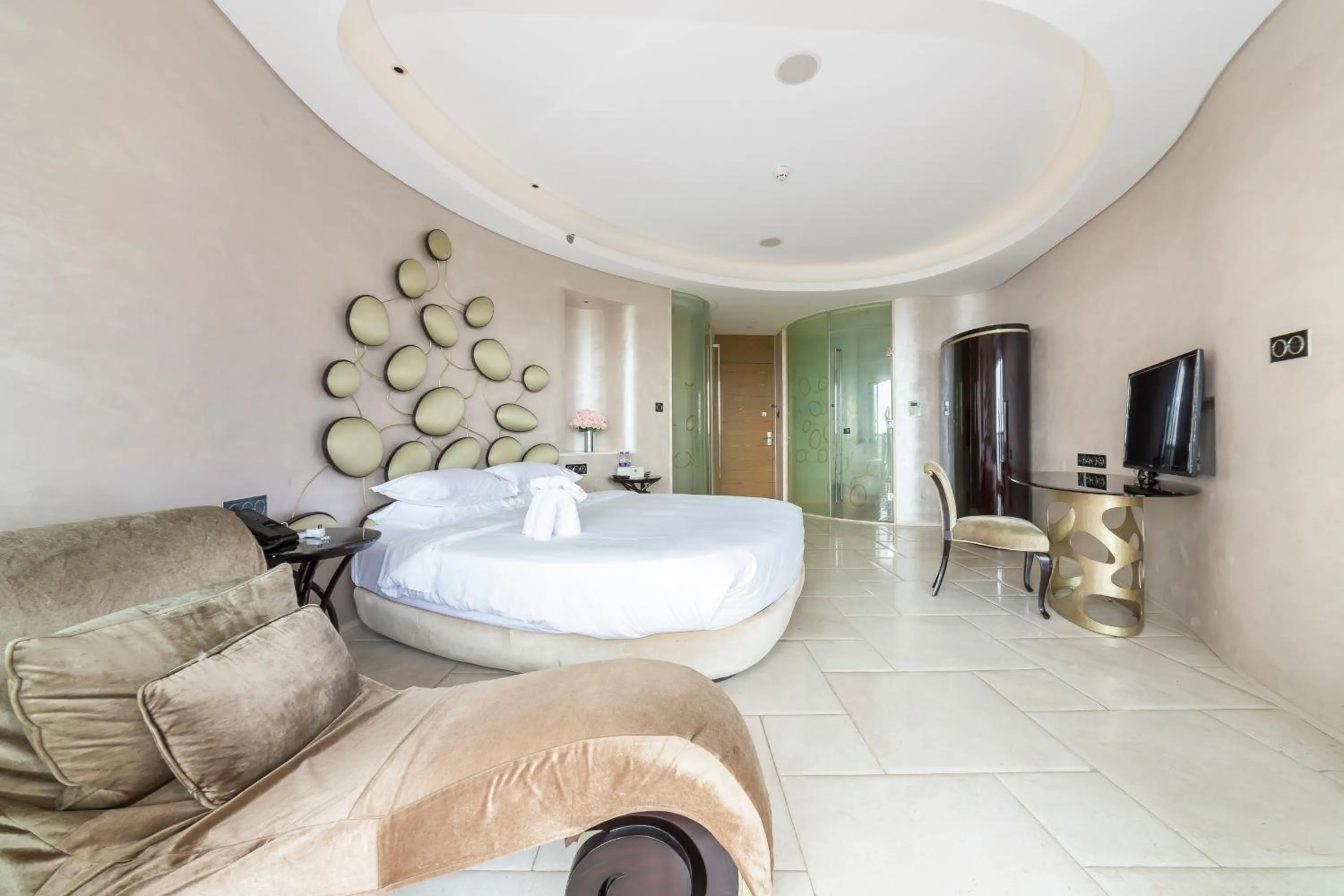 Photo of the whole room in Sanya Phoenix Island Yuejia flat