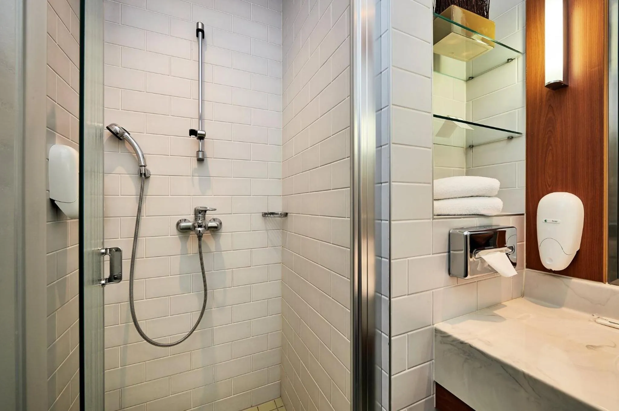 Bathroom in Holiday Inn Helsinki West - Ruoholahti by IHG