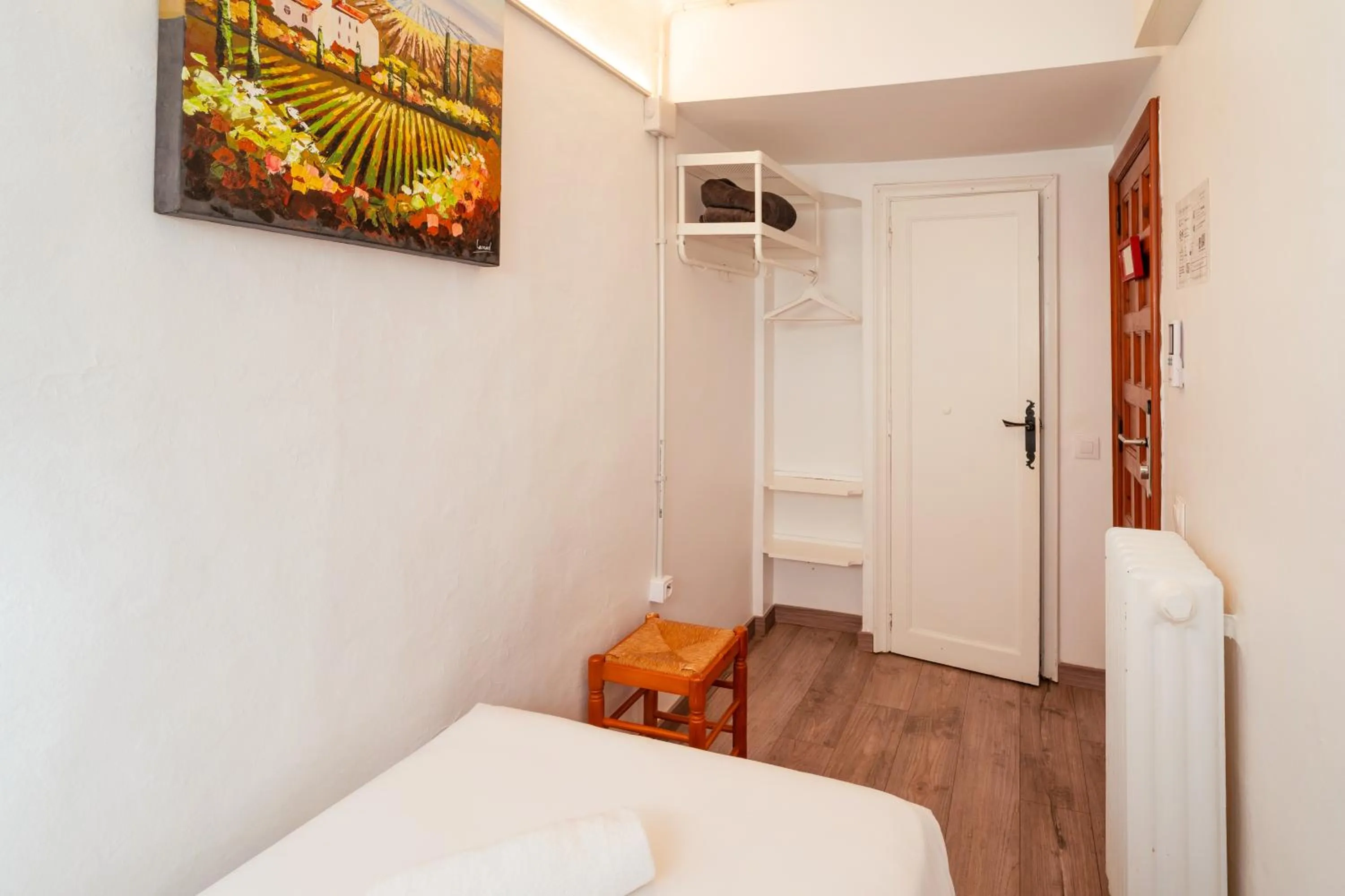 Photo of the whole room, Bed in Forum Tarragona