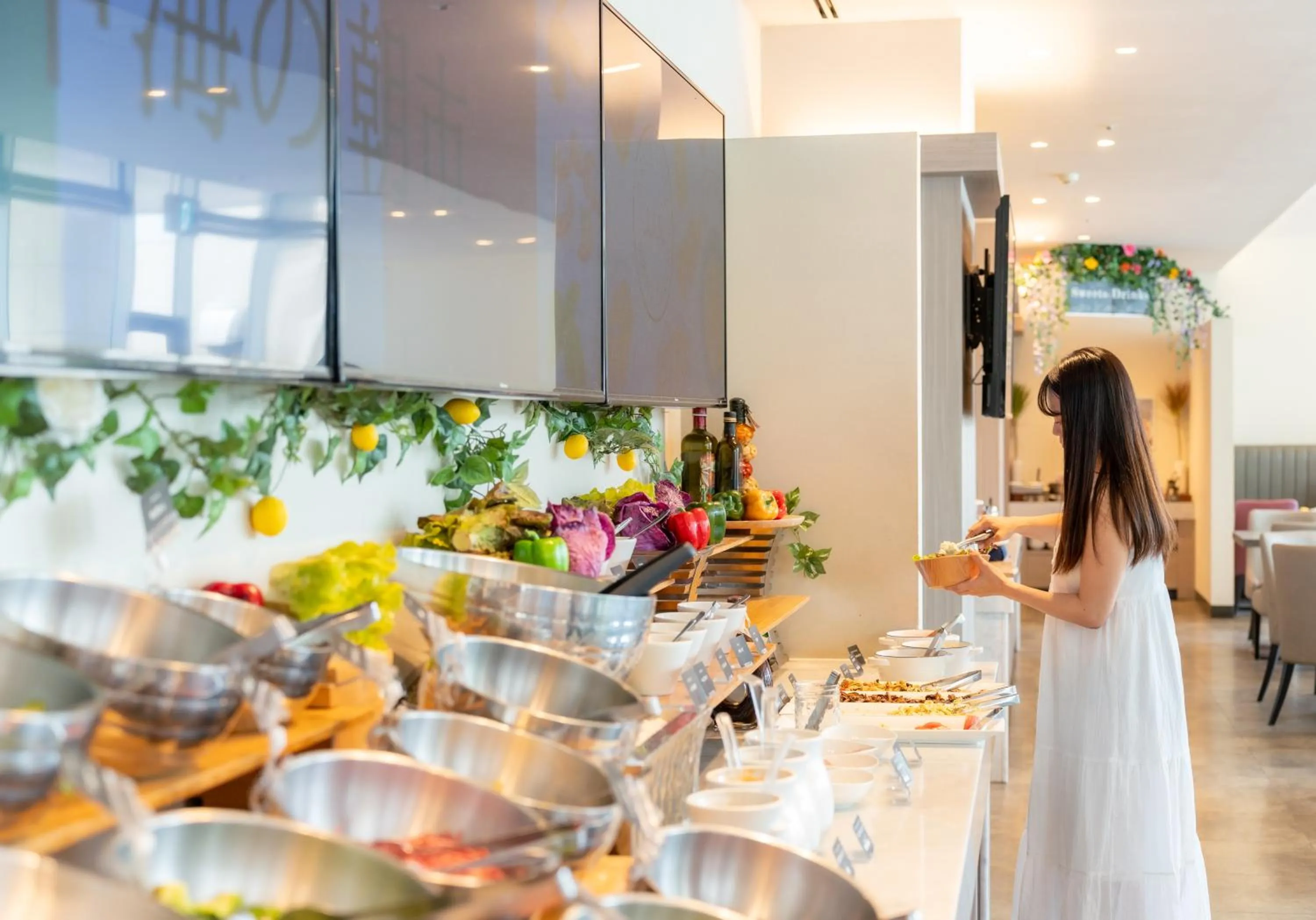 Restaurant/places to eat in Hotel Aqua Citta Naha