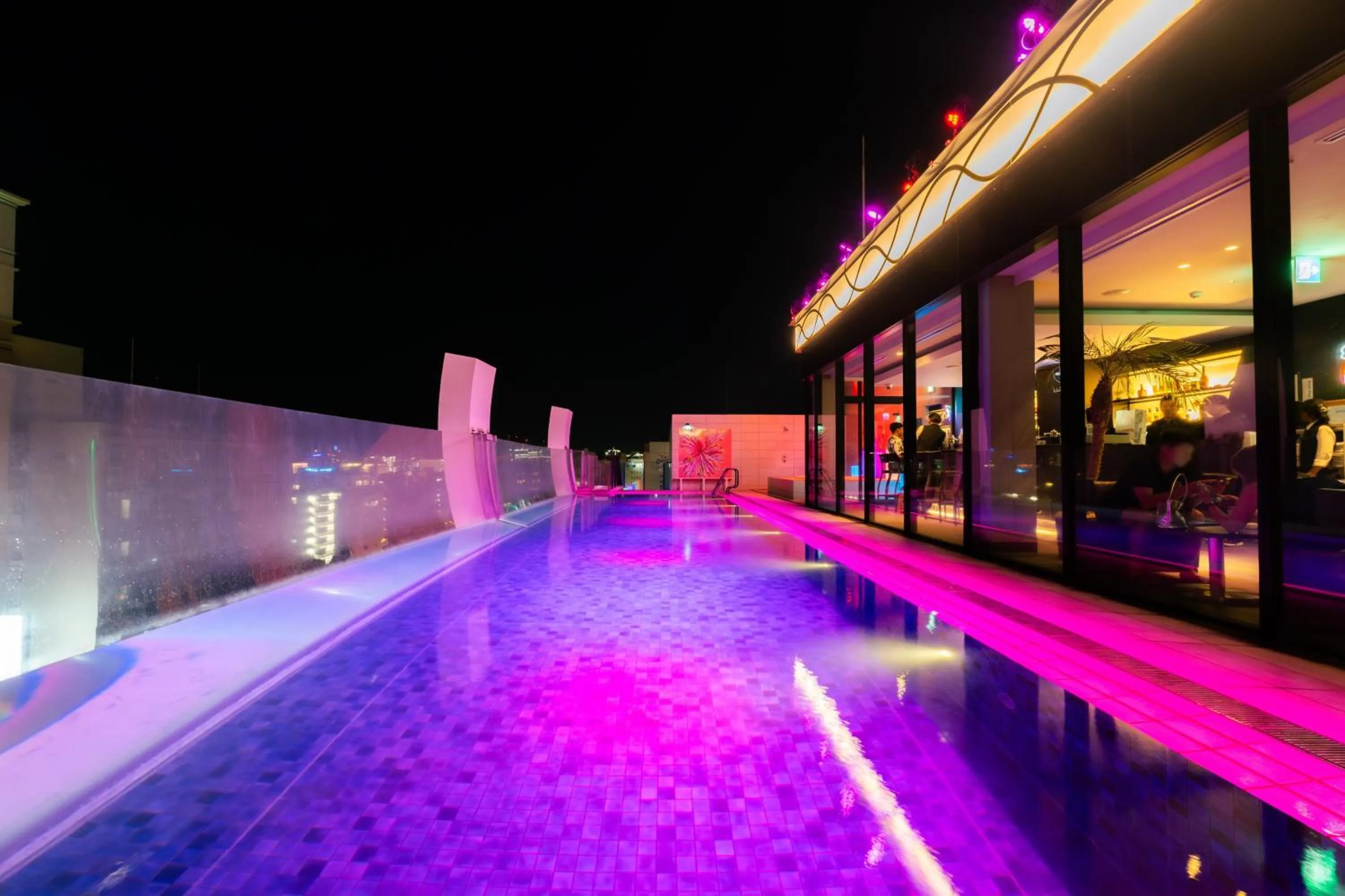 Swimming pool in Hotel Aqua Citta Naha