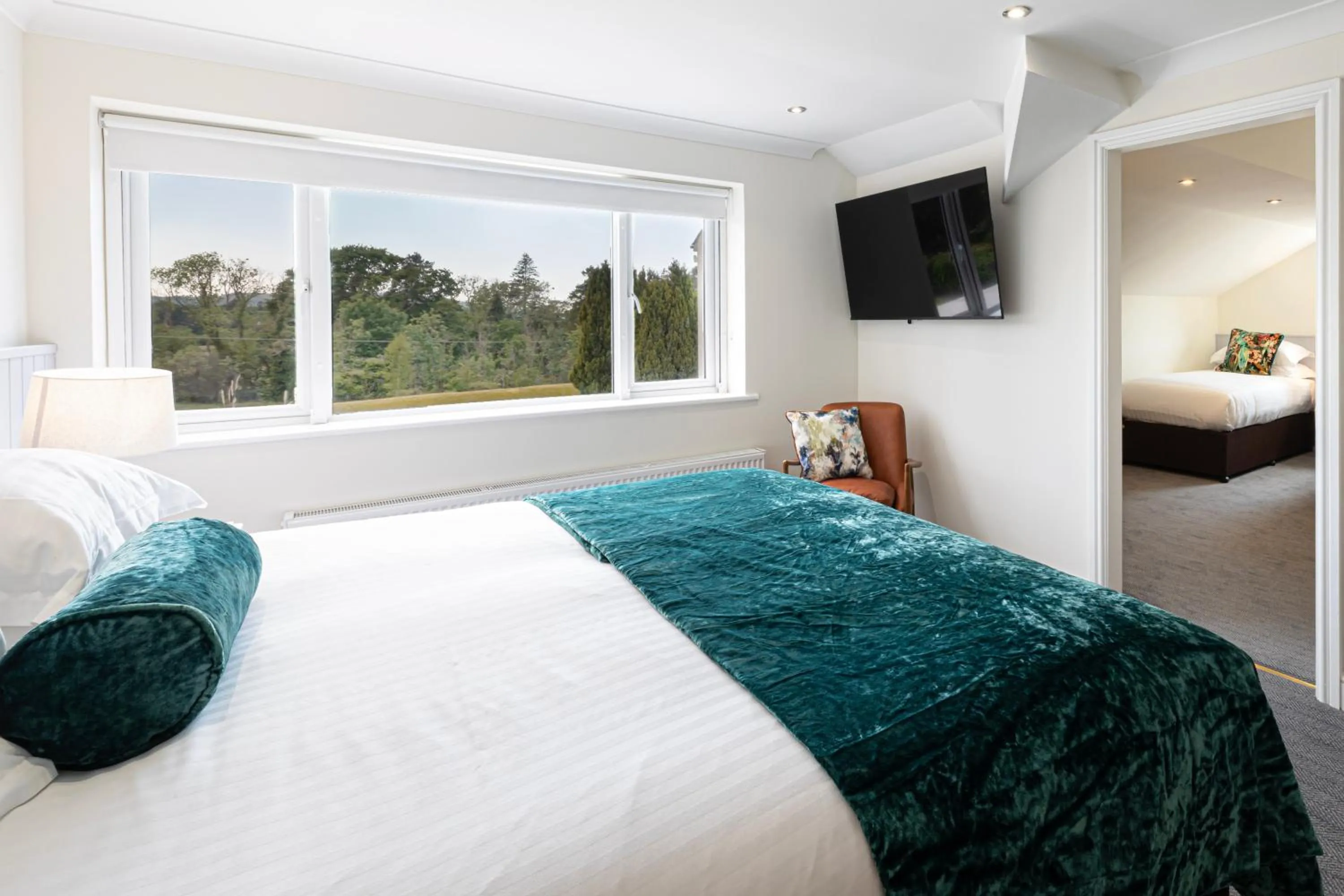 Bedroom, Bed in Lake District Castle Inn