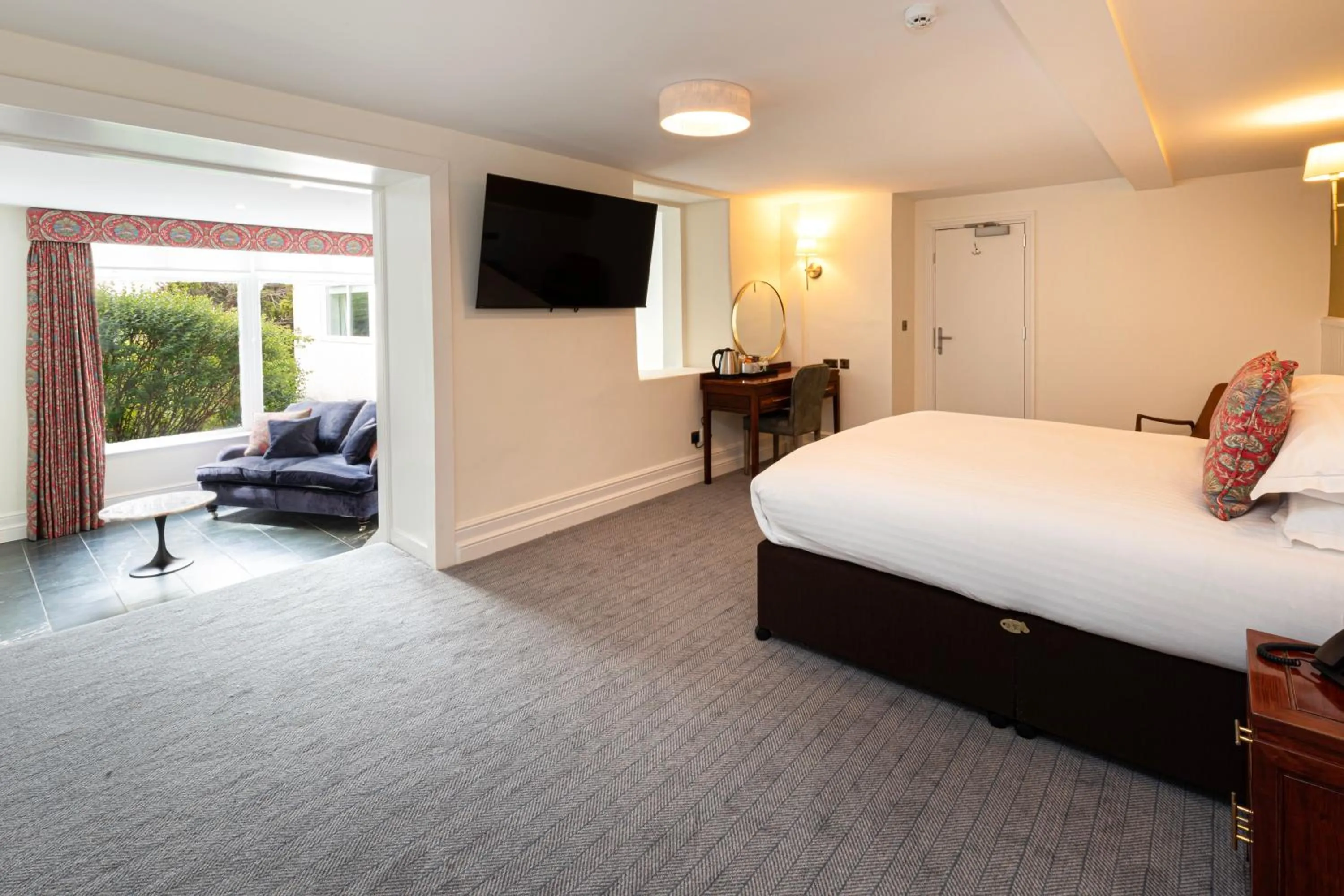 Bedroom, Bed in Lake District Castle Inn