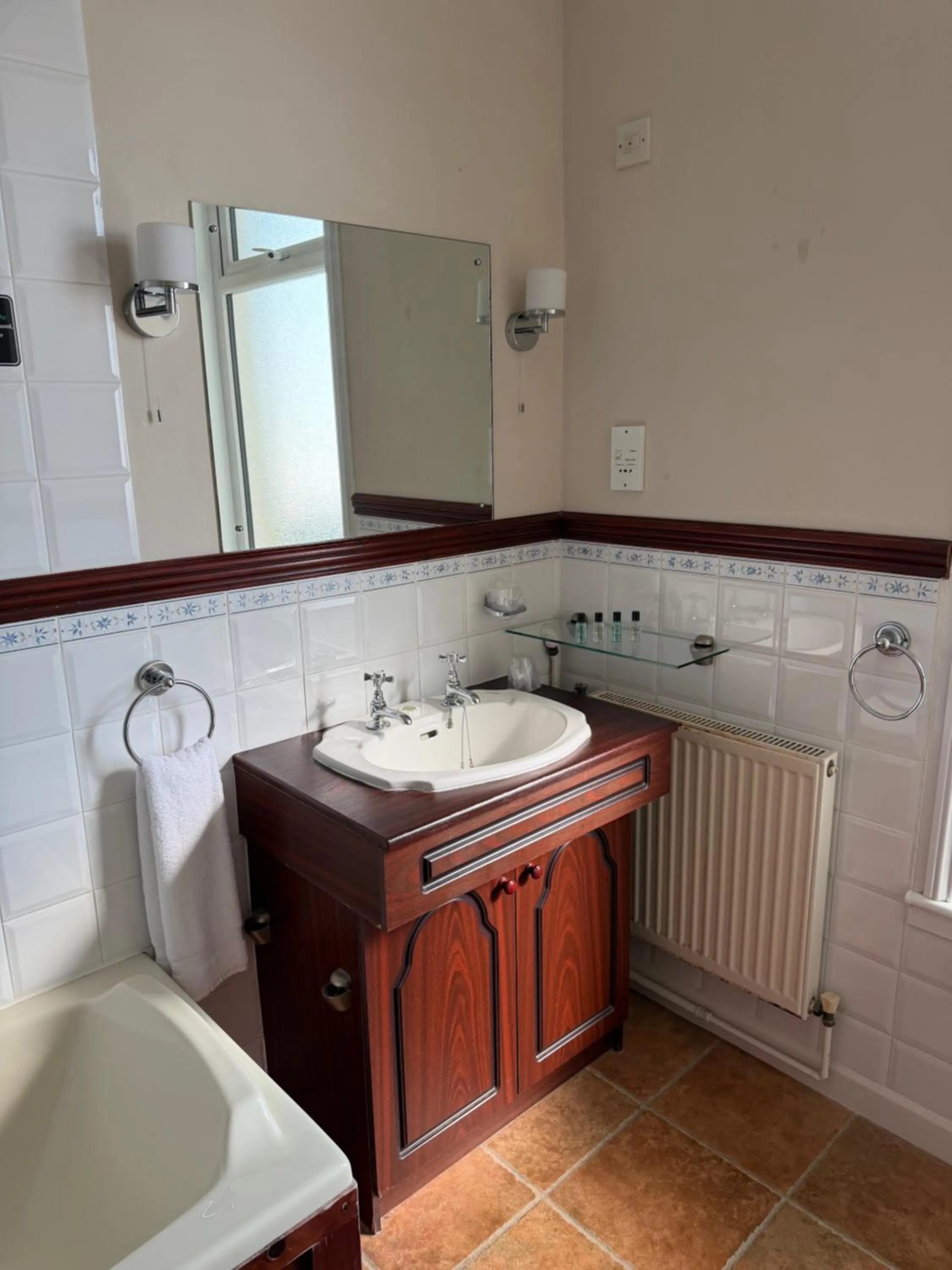 Bathroom in Porth Avallen Hotel