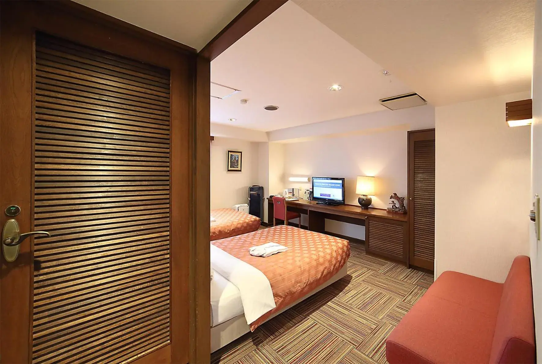 Deluxe Twin Room - Non-Smoking in Kumegawa Wing Hotel Deluxe Twin Room - Non-Smoking in Kumegawa Wing Hotel