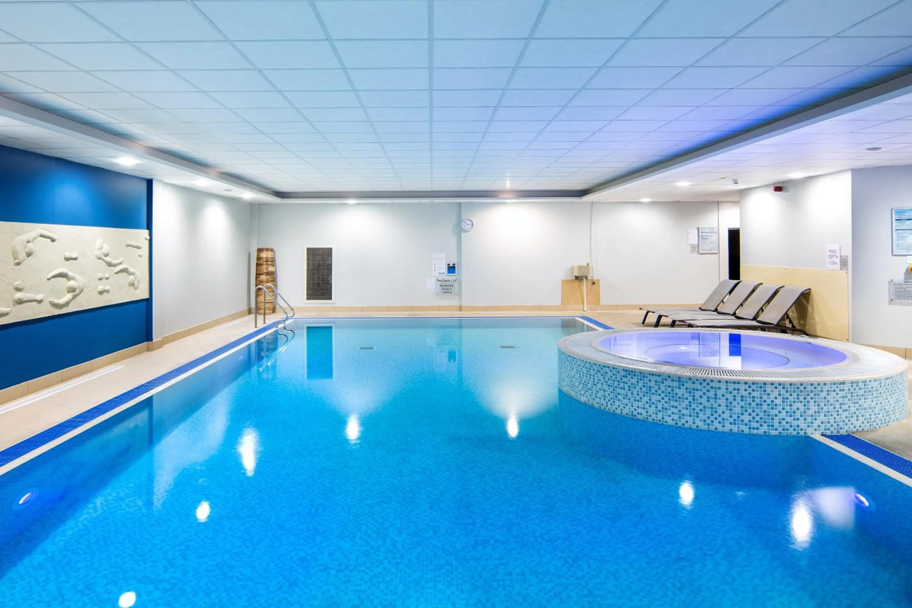 Swimming pool in Nottingham Belfry Hotel & Spa