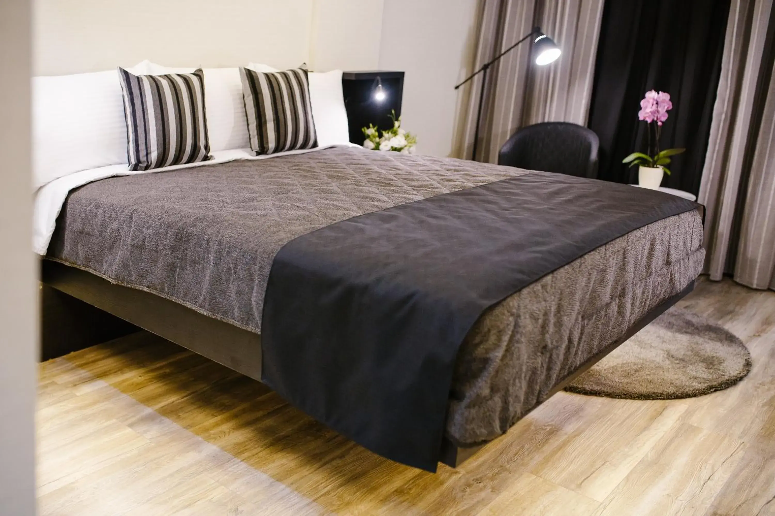 Double Room with Balcony in Qbic City Hotel Double Room with Balcony in Qbic City Hotel