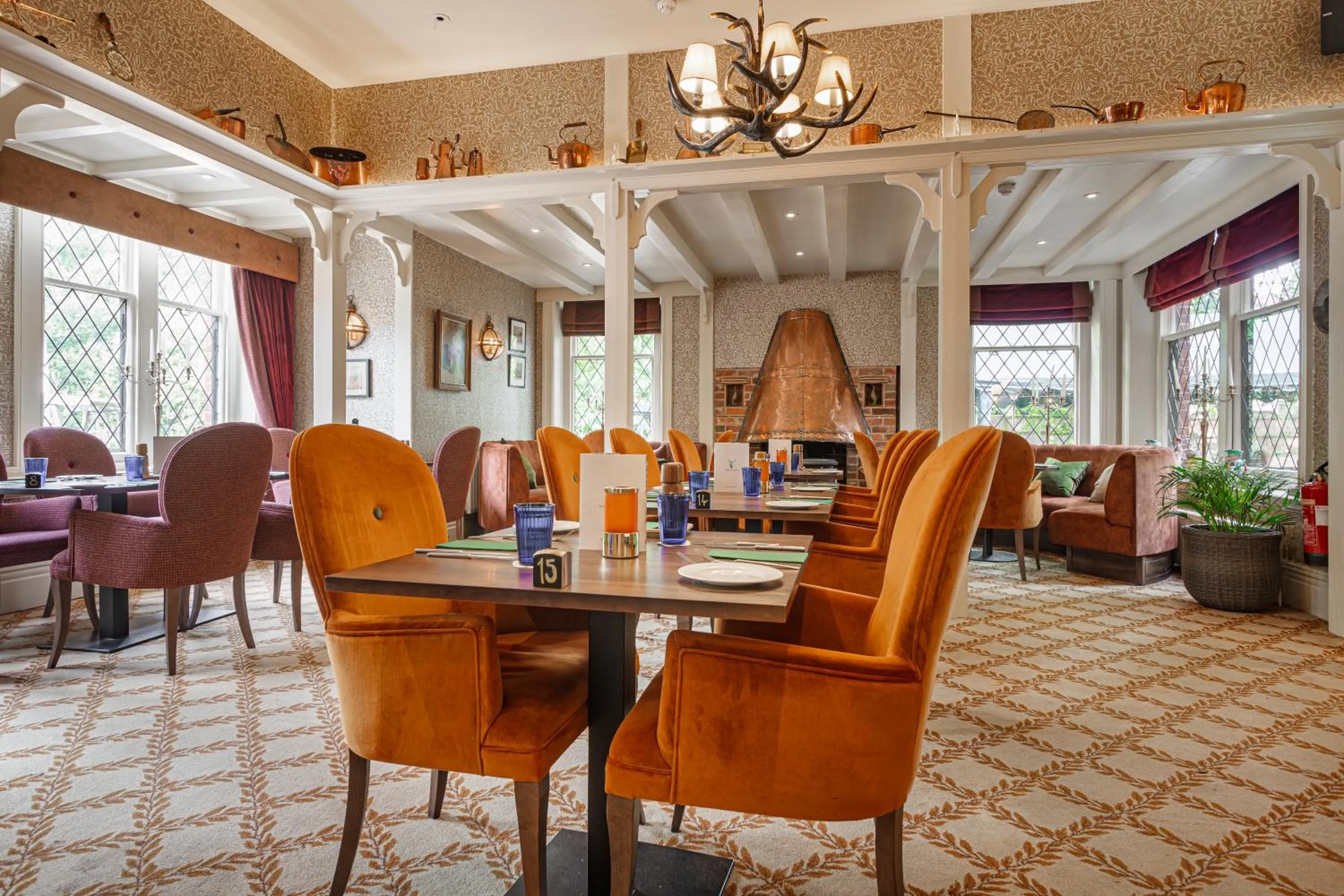 Lounge or bar in Forest Park Country Hotel & Inn, Brockenhurst, New Forest, Hampshire - The Coaching Inn Group
