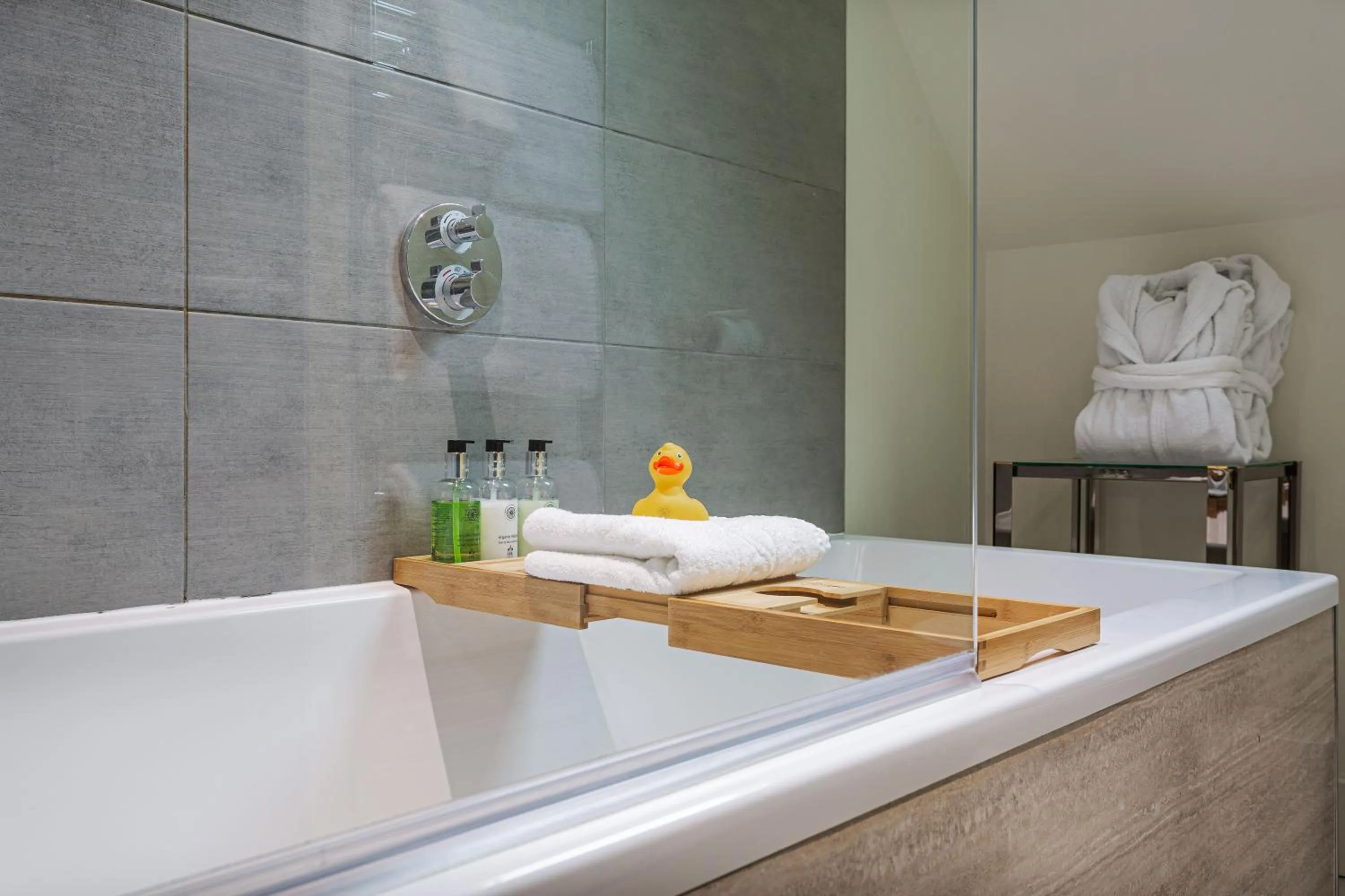 Bathroom in Forest Park Country Hotel & Inn, Brockenhurst, New Forest, Hampshire - The Coaching Inn Group