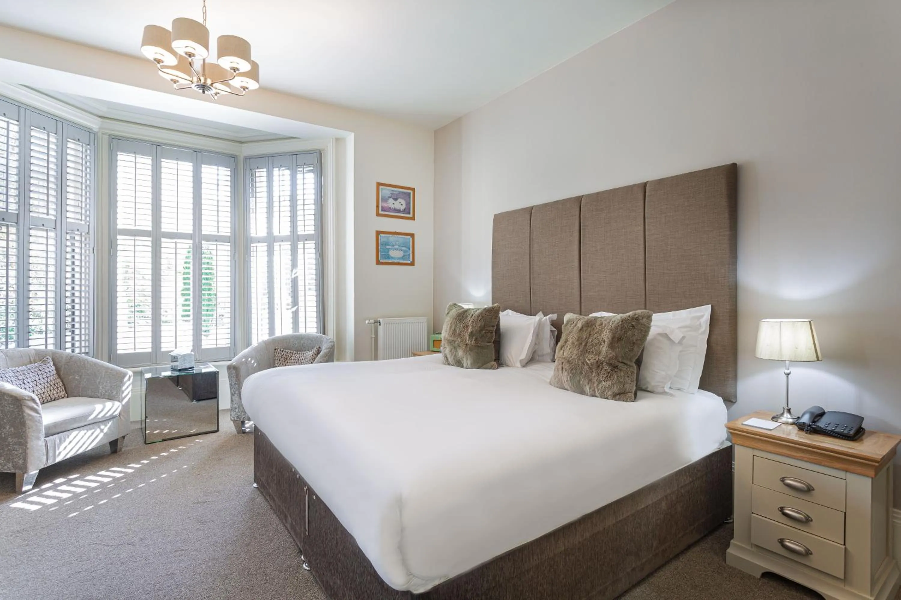 Bed in Forest Park Country Hotel & Inn, Brockenhurst, New Forest, Hampshire - The Coaching Inn Group