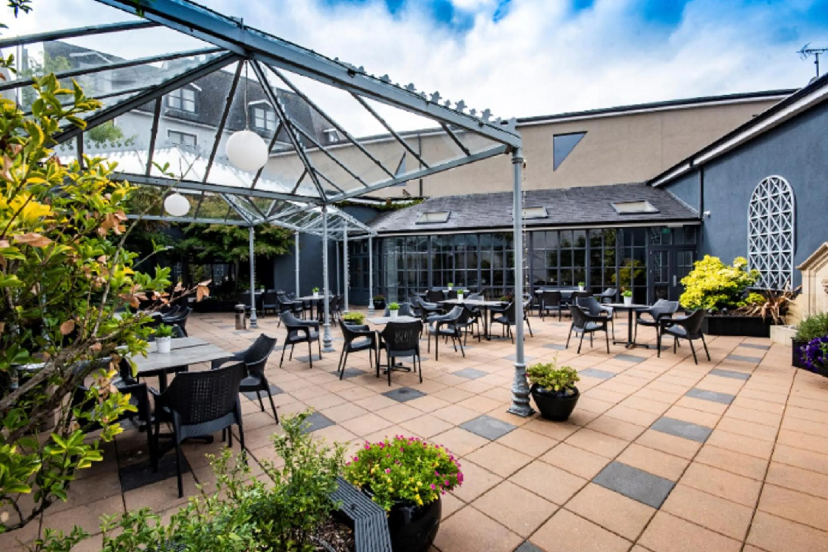 Balcony/Terrace in Midlands Park Hotel