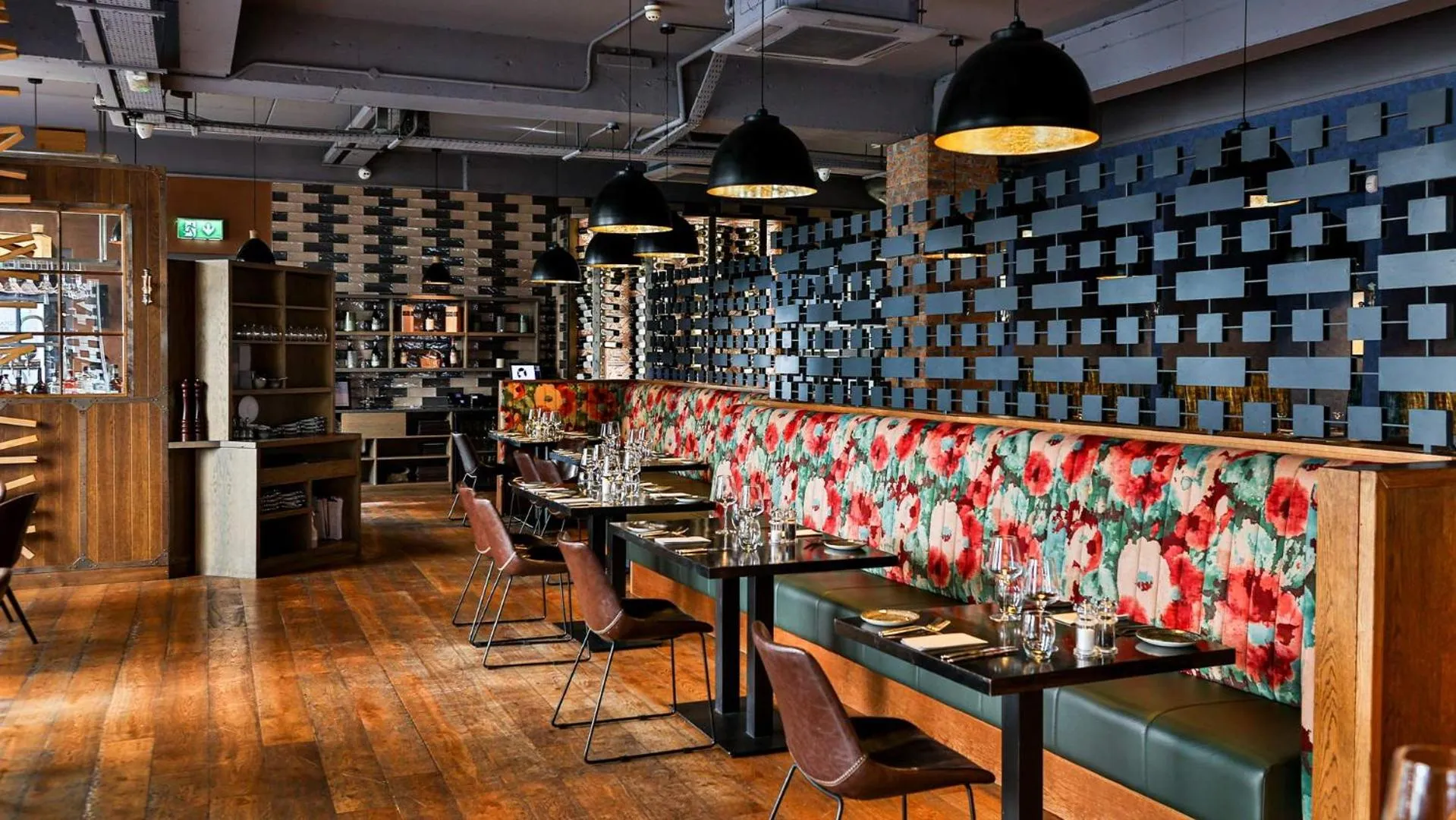 Restaurant/places to eat in Midlands Park Hotel