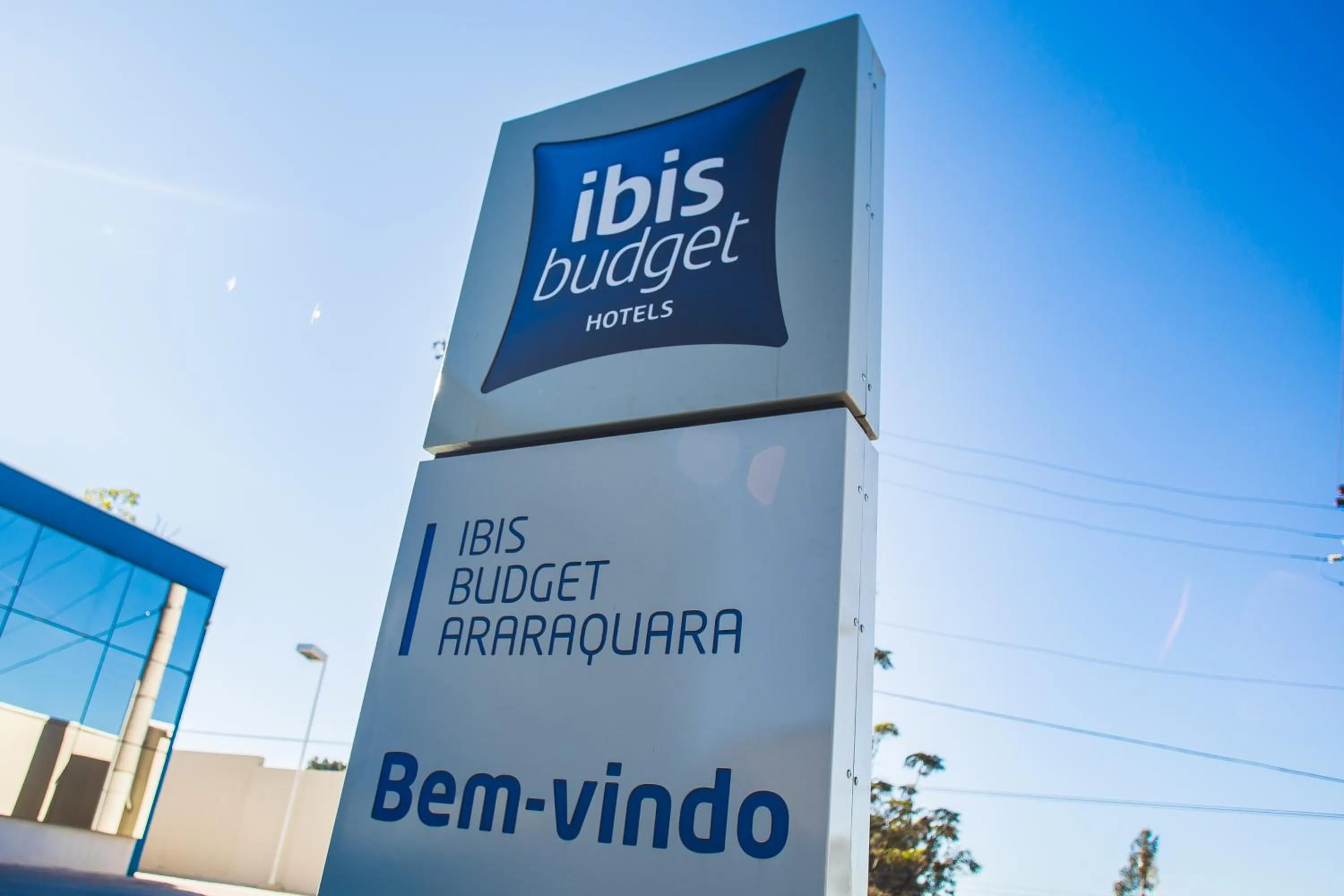 Logo/Certificate/Sign in Ibis Budget Araraquara