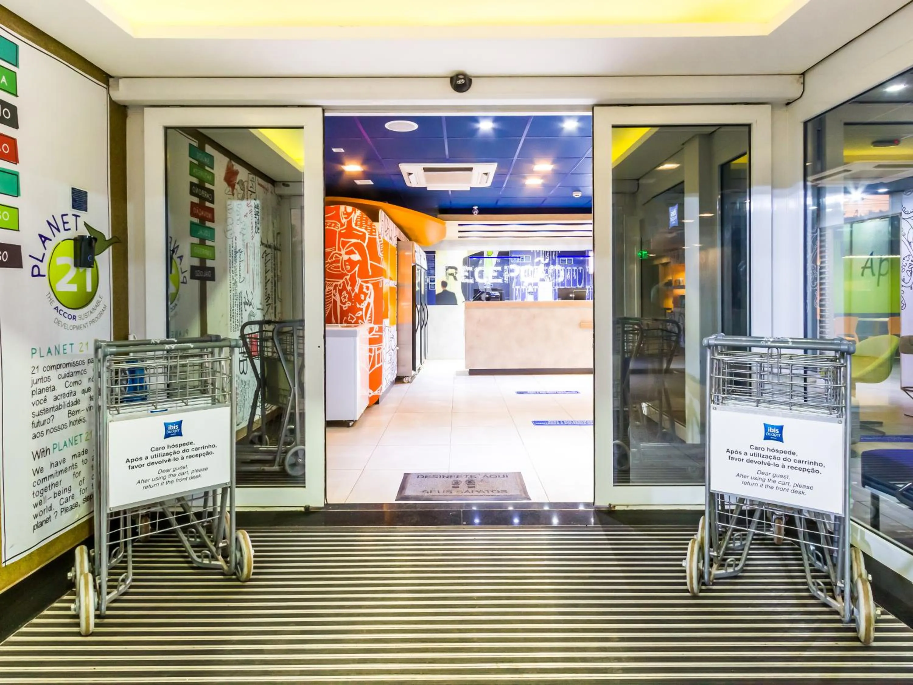 Lobby or reception in ibis budget Sertaozinho