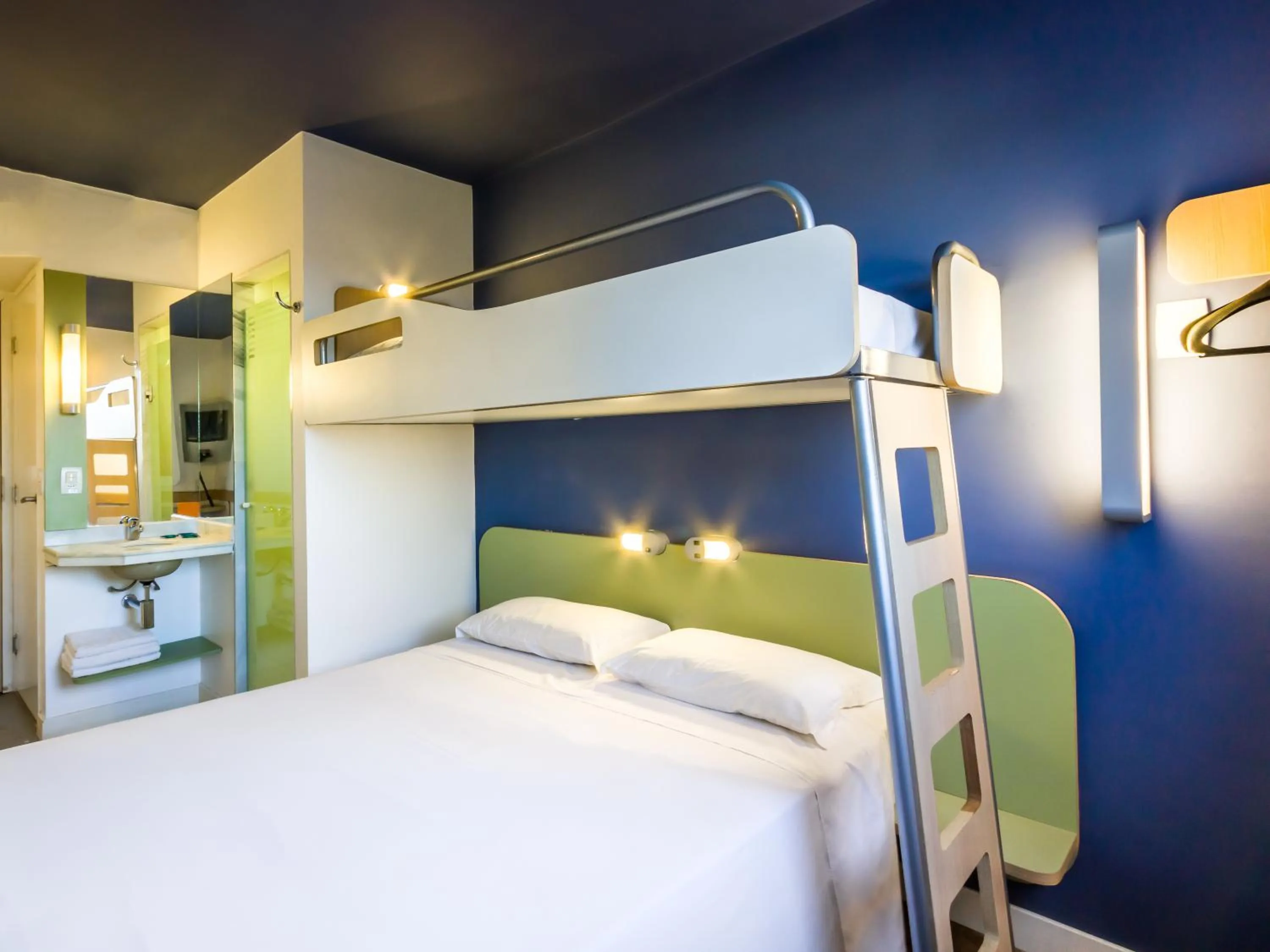 Bed in ibis budget Sertaozinho