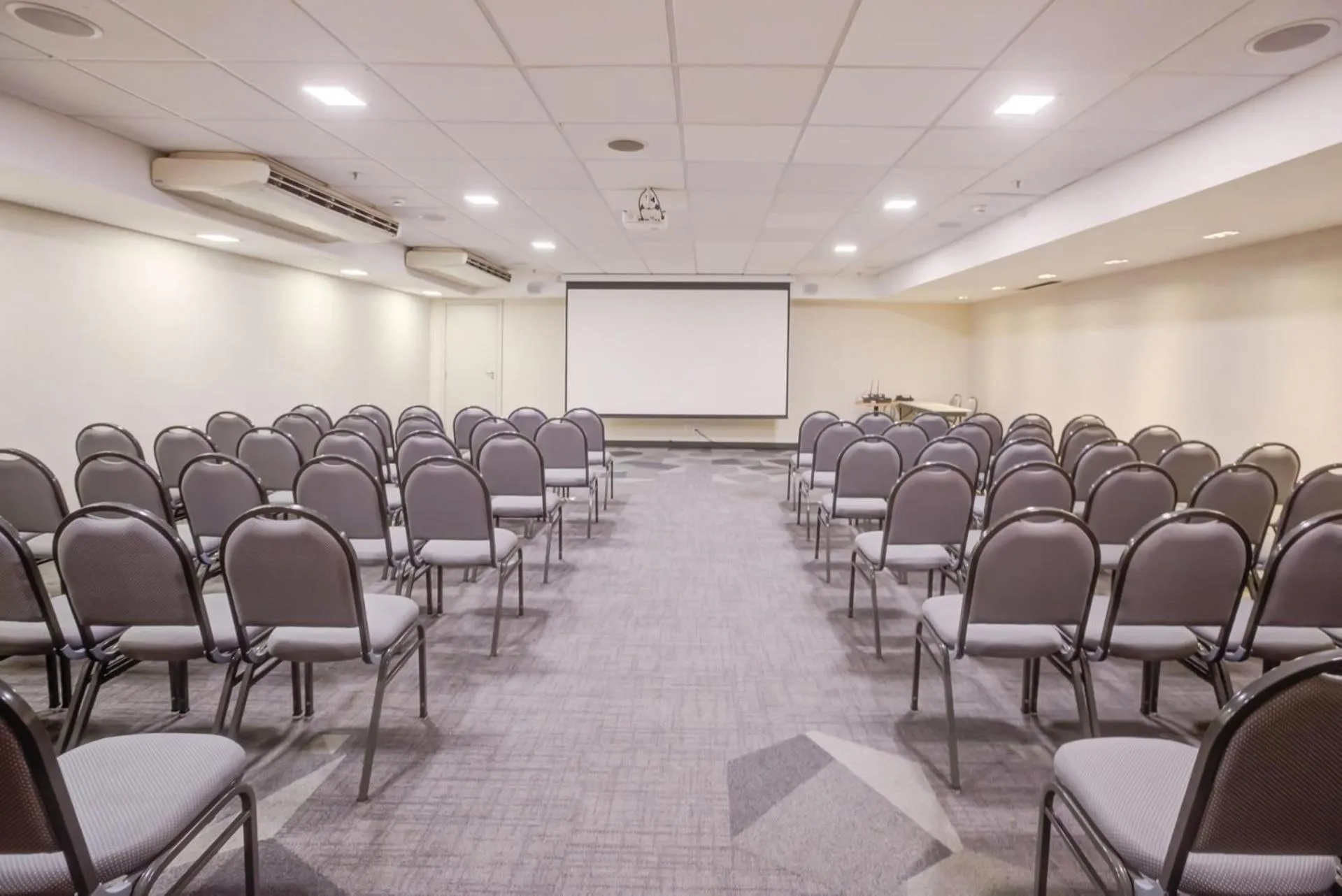 Banquet/Function facilities in ibis budget Rio de Janeiro Nova America