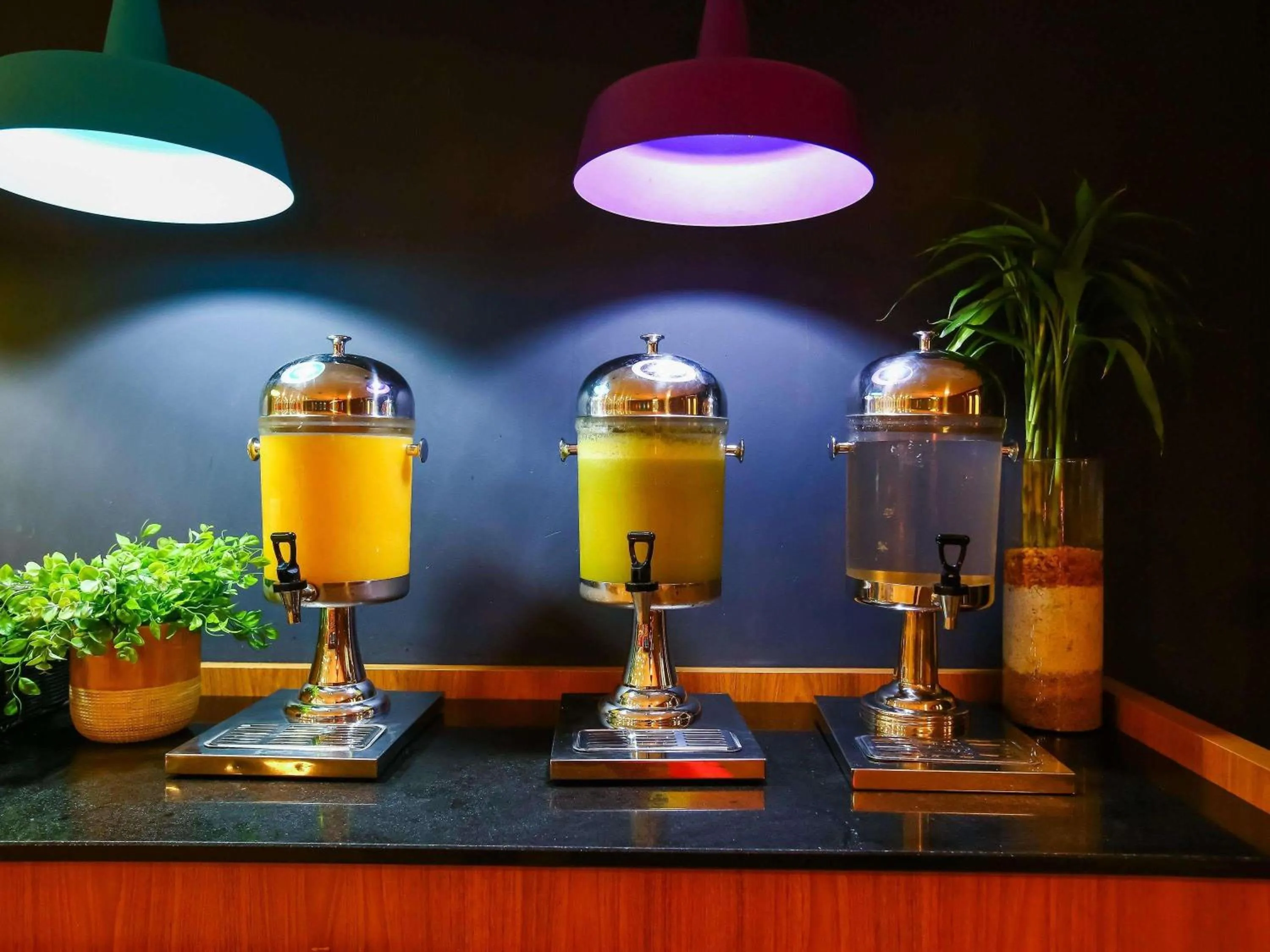 Restaurant/places to eat in ibis budget Rio de Janeiro Nova America