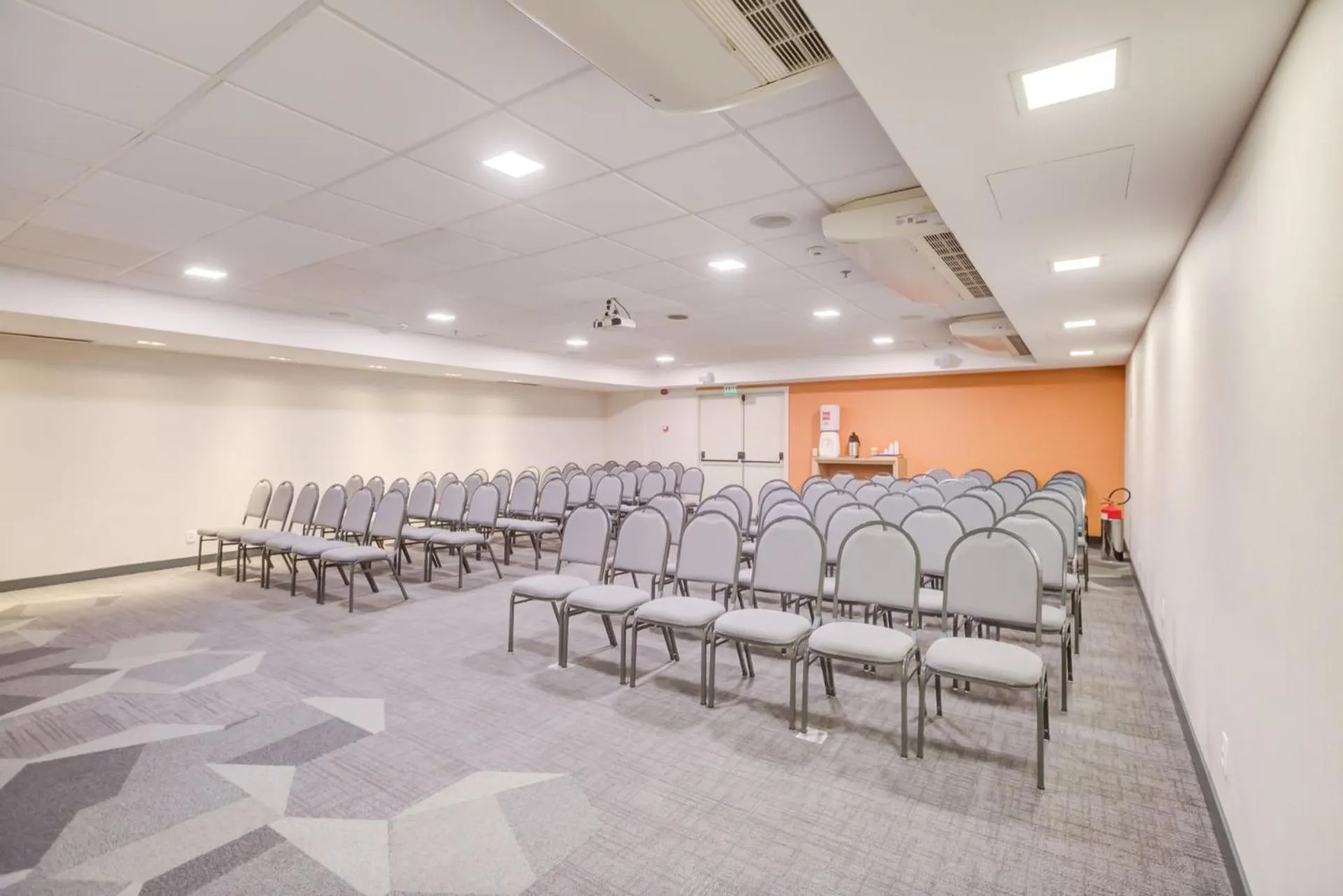 Banquet/Function facilities in ibis budget Rio de Janeiro Nova America