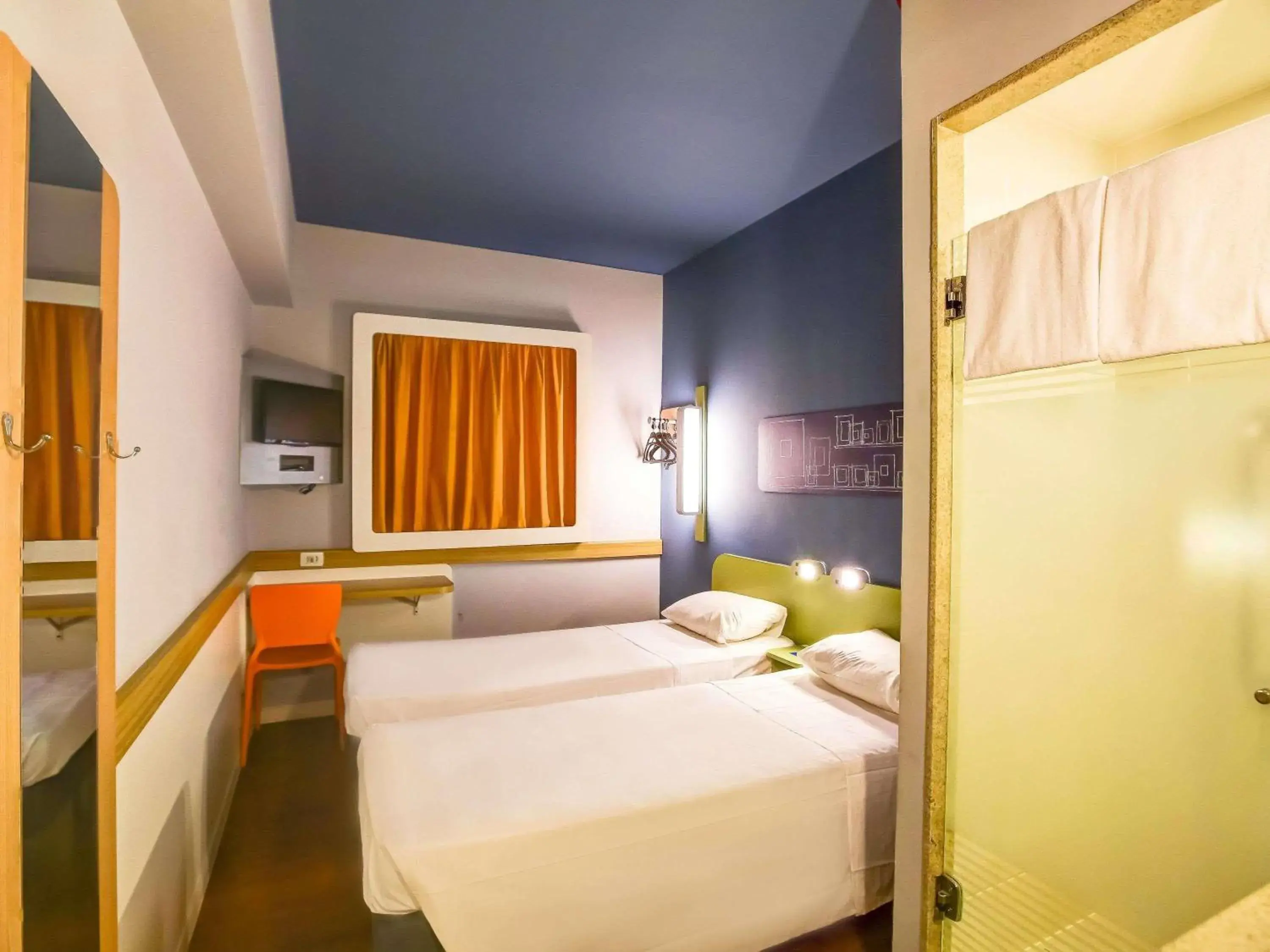 Standard Apartment with Two Single Beds - single occupancy in ibis budget Rio de Janeiro Nova America Standard Apartment with Two Single Beds - single occupancy in ibis budget Rio de Janeiro Nova America