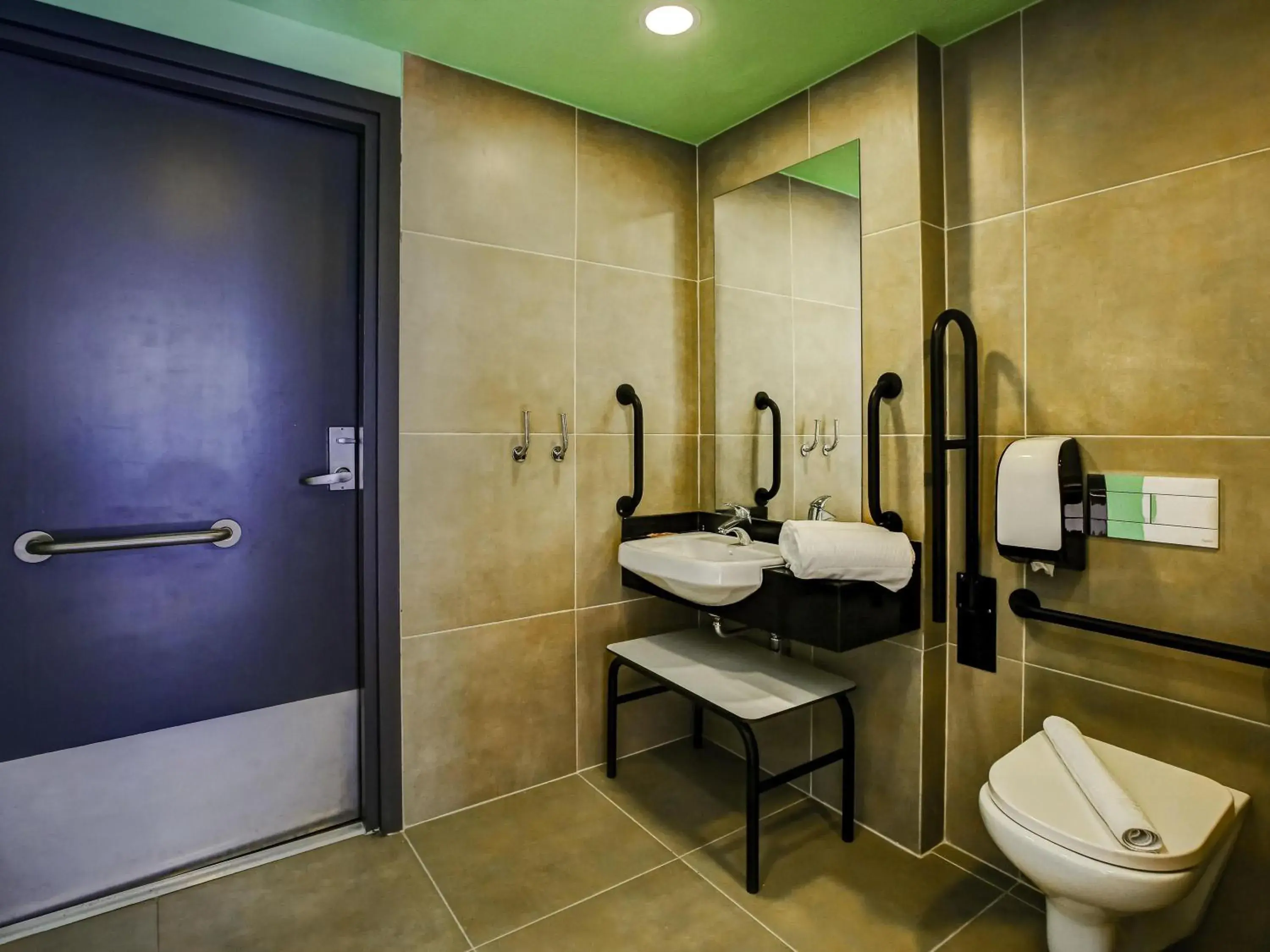 Standard Apartment with One Double Bed - single occupancy - Disability Access in ibis budget Tambore Standard Apartment with One Double Bed - single occupancy - Disability Access in ibis budget Tambore