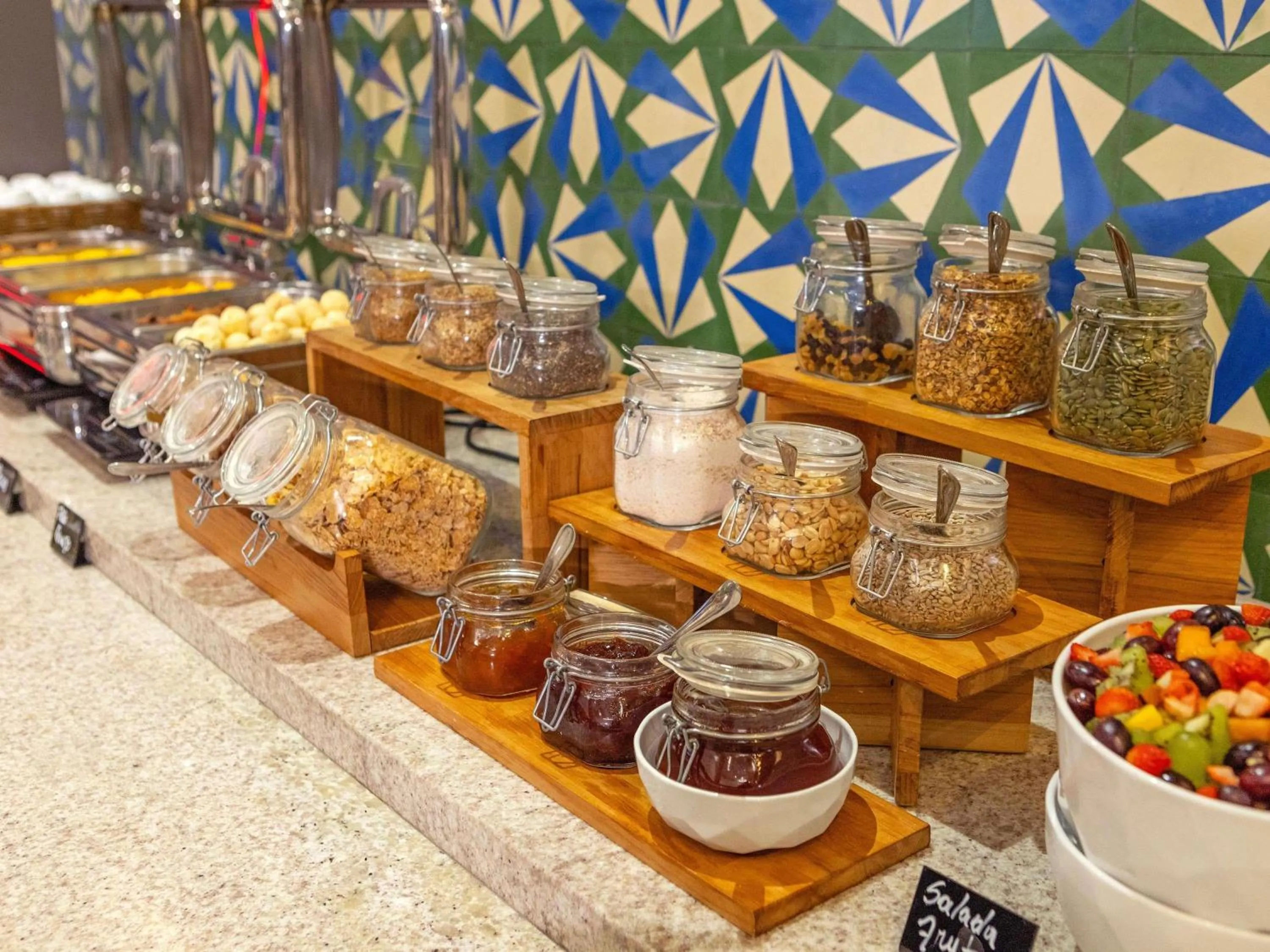 Restaurant/places to eat in ibis budget Jundiai Shopping