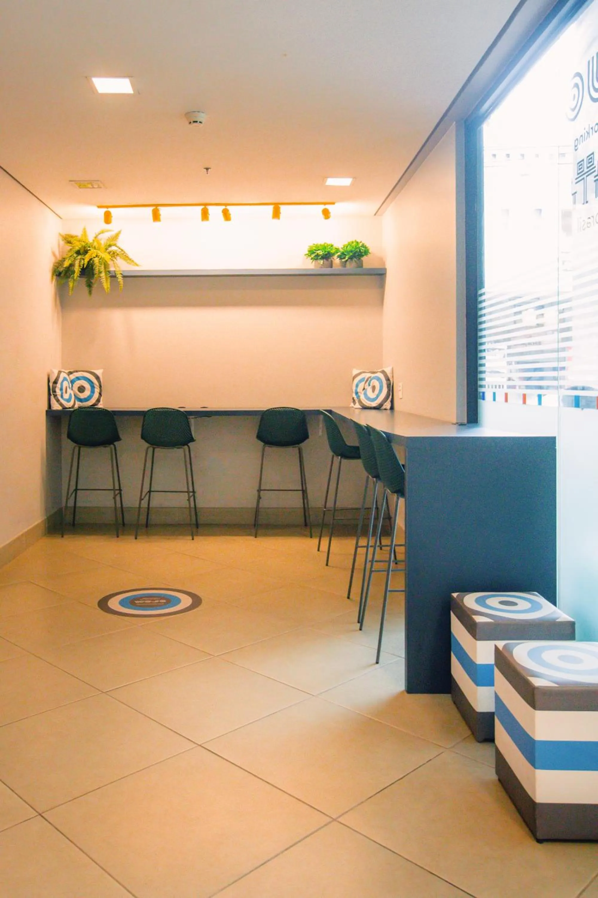 Lobby or reception in ibis budget BH Afonso Pena Savassi