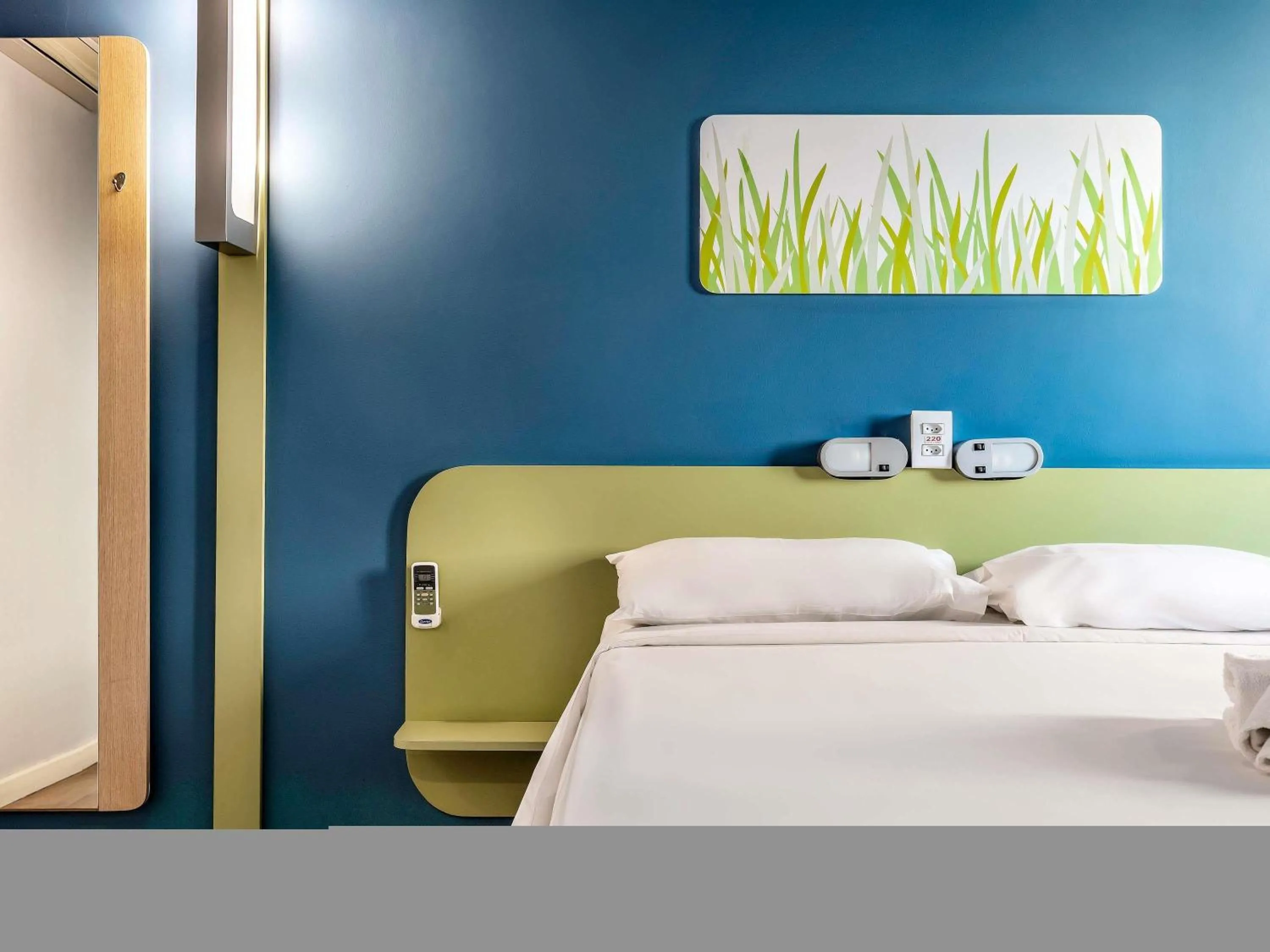 Bedroom, Bed in ibis budget BH Afonso Pena Savassi