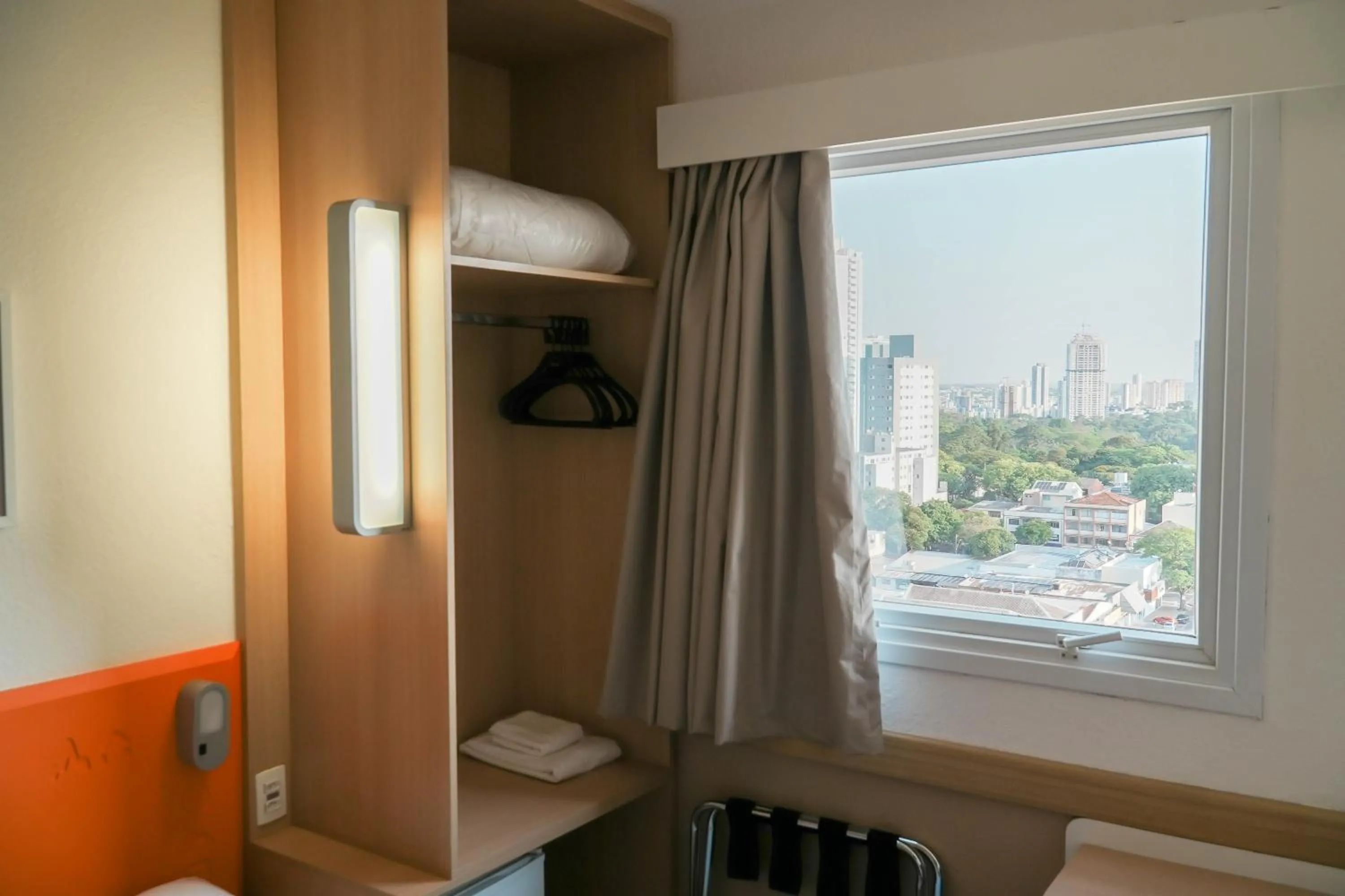 City view in HUS Hotel MARINGA