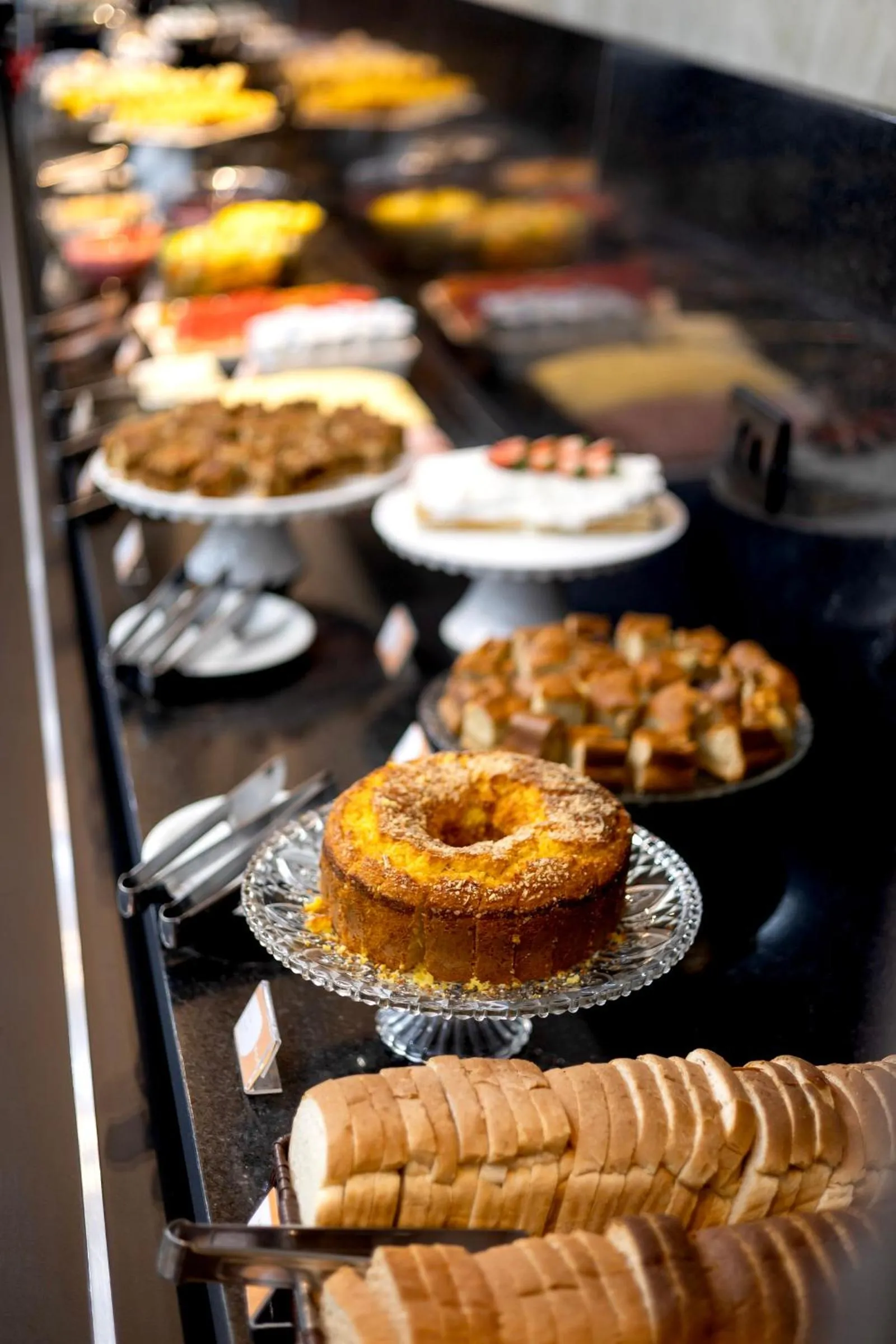 Buffet breakfast in HUS Hotel MARINGA