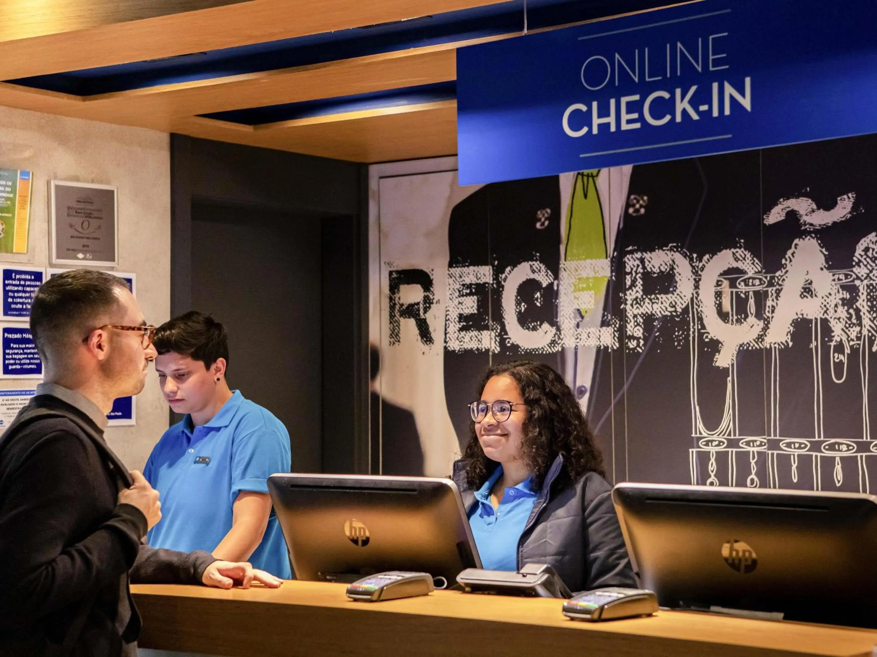 Property building in ibis budget SP Frei Caneca