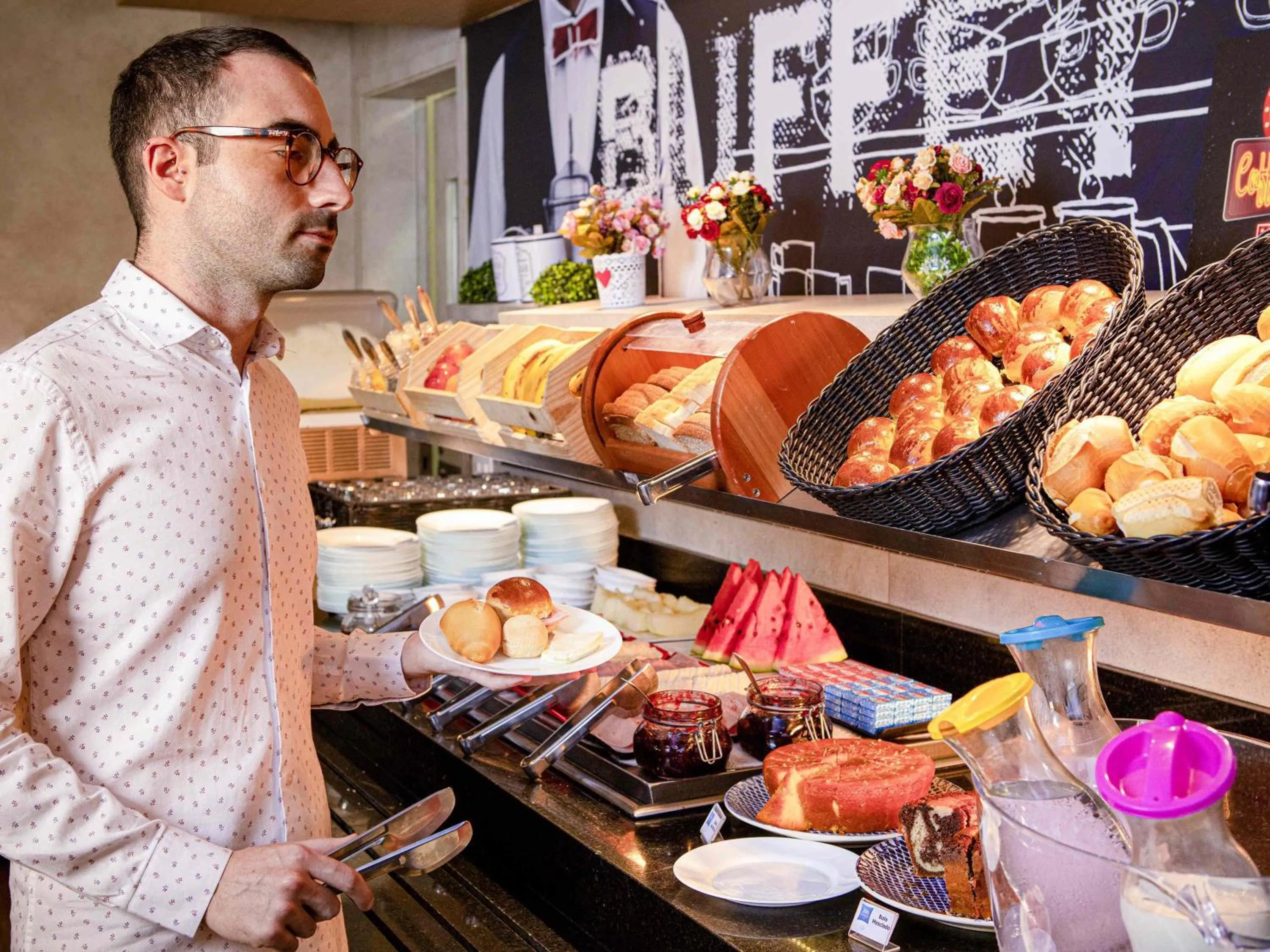 Restaurant/places to eat in ibis budget SP Frei Caneca