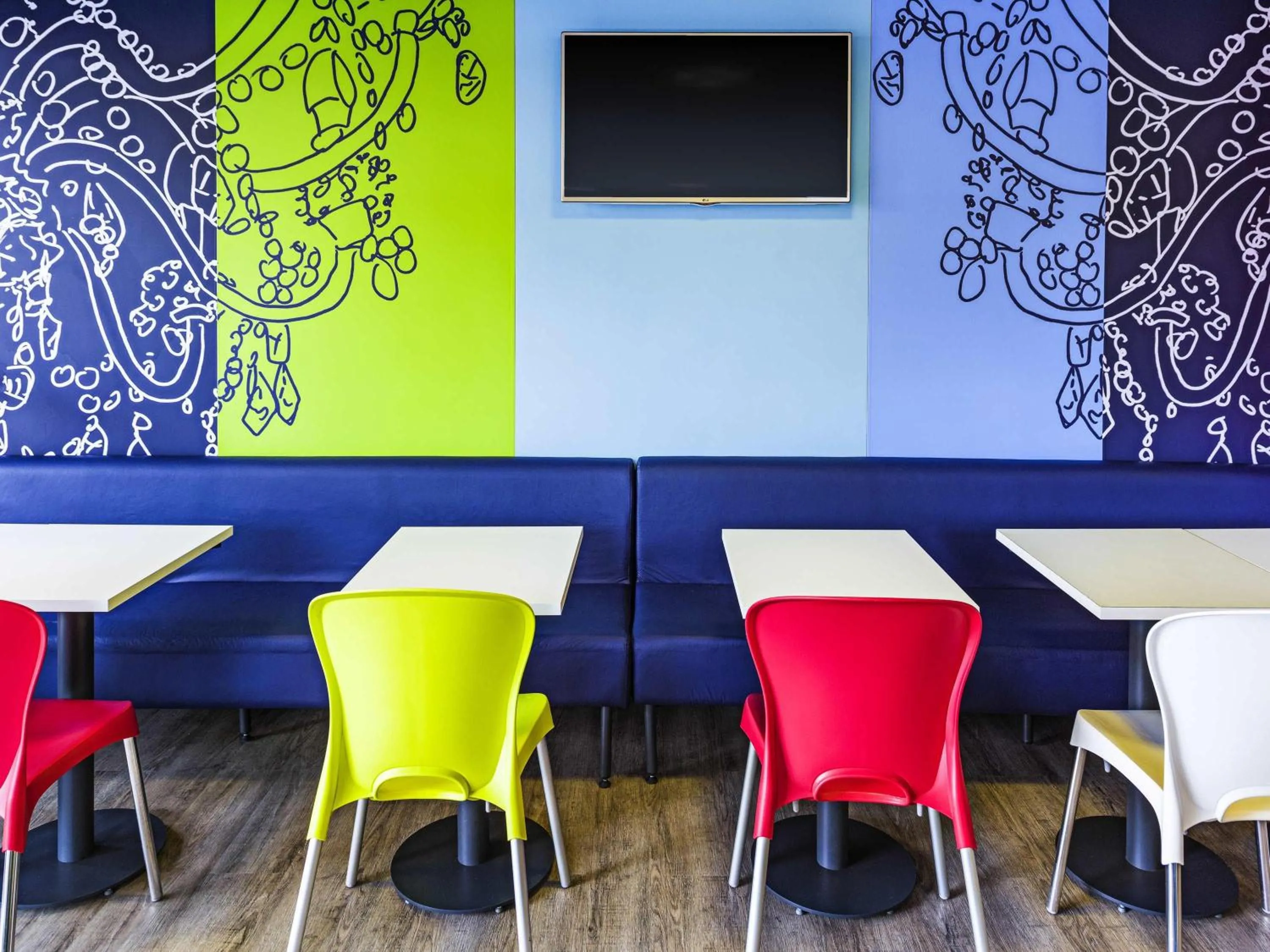 Restaurant/places to eat in ibis budget SP Frei Caneca