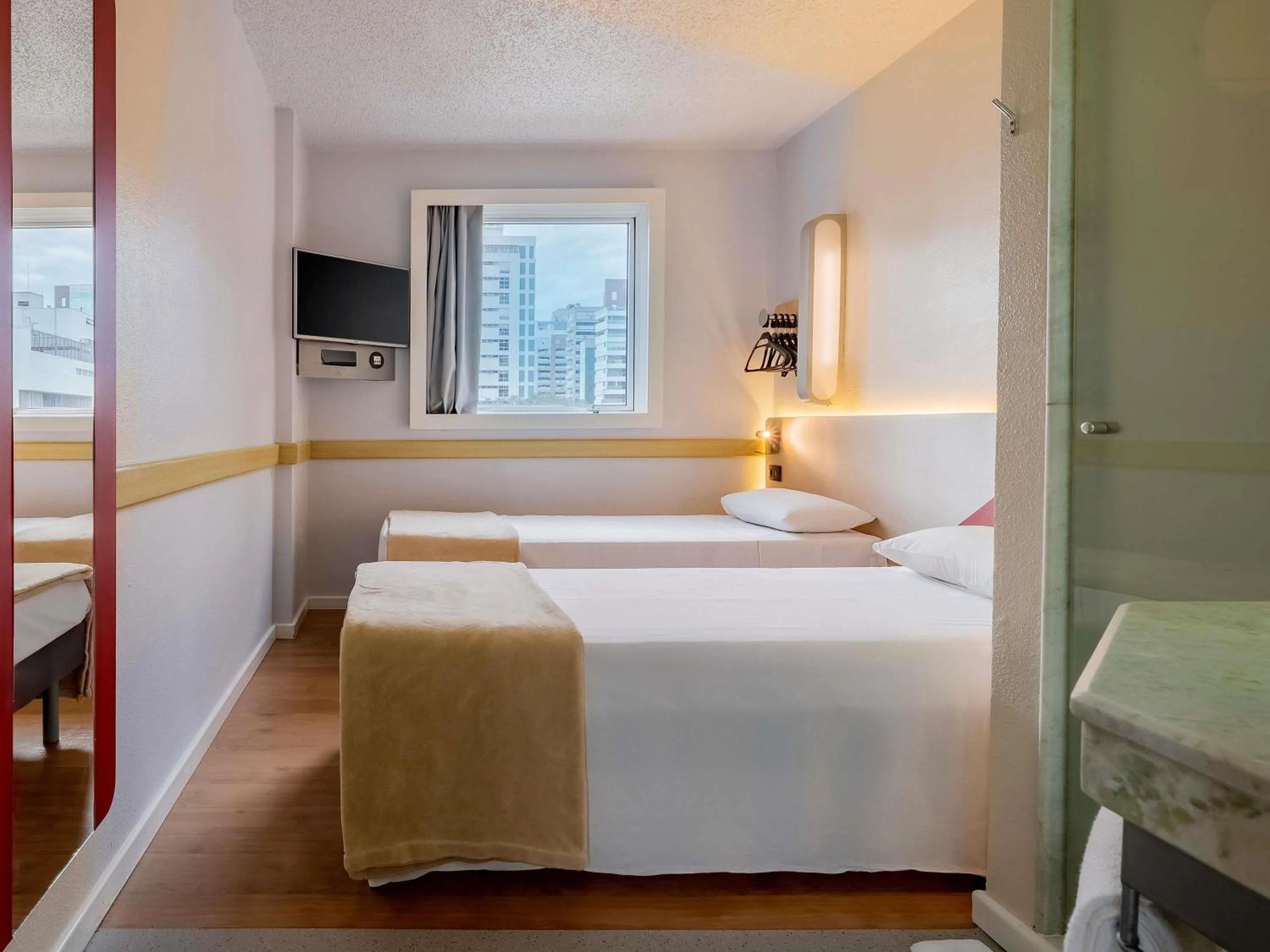 Bedroom, Bed in ibis budget Sao Paulo Paulista