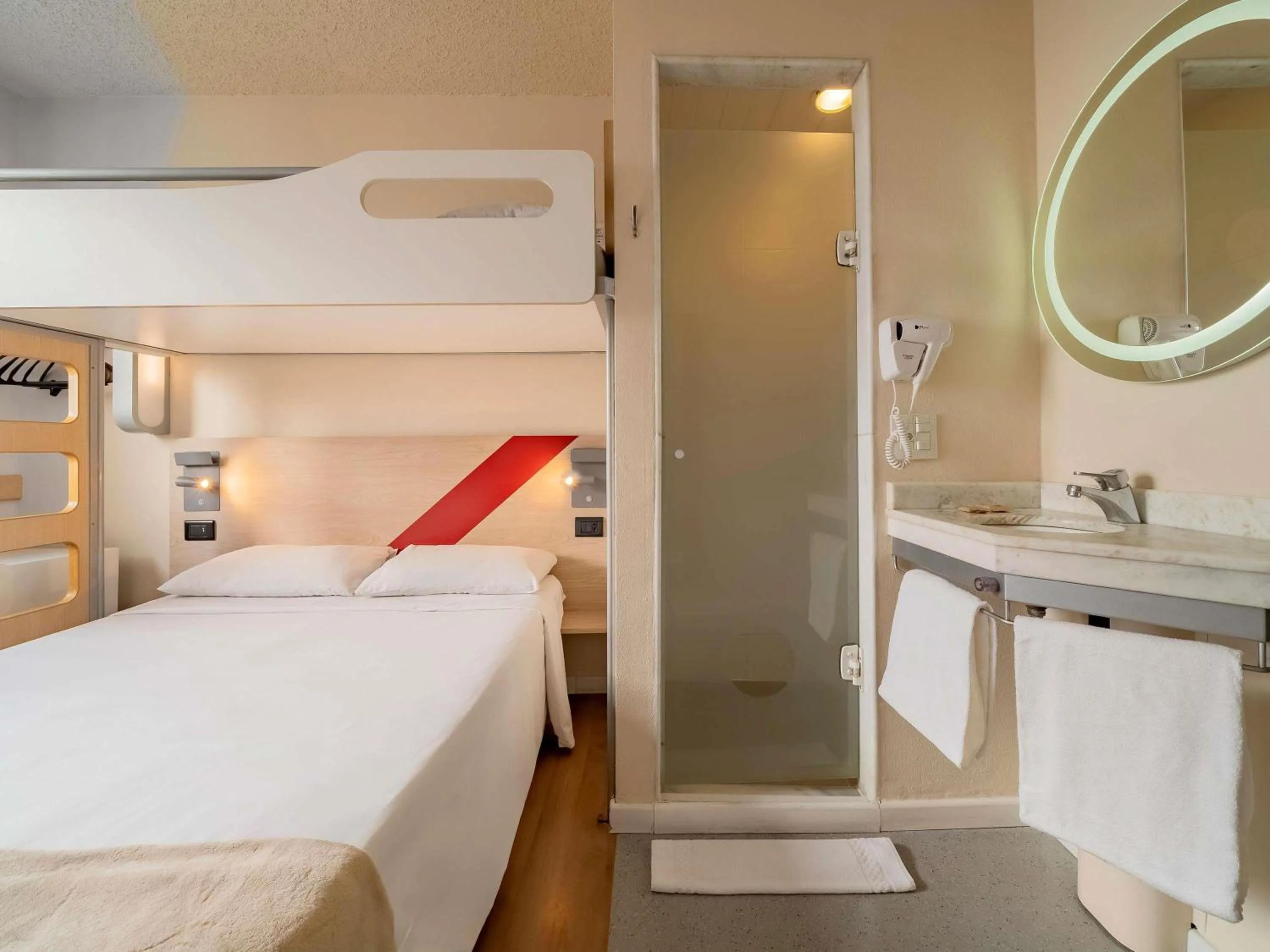 Bedroom, Bed in ibis budget Sao Paulo Paulista