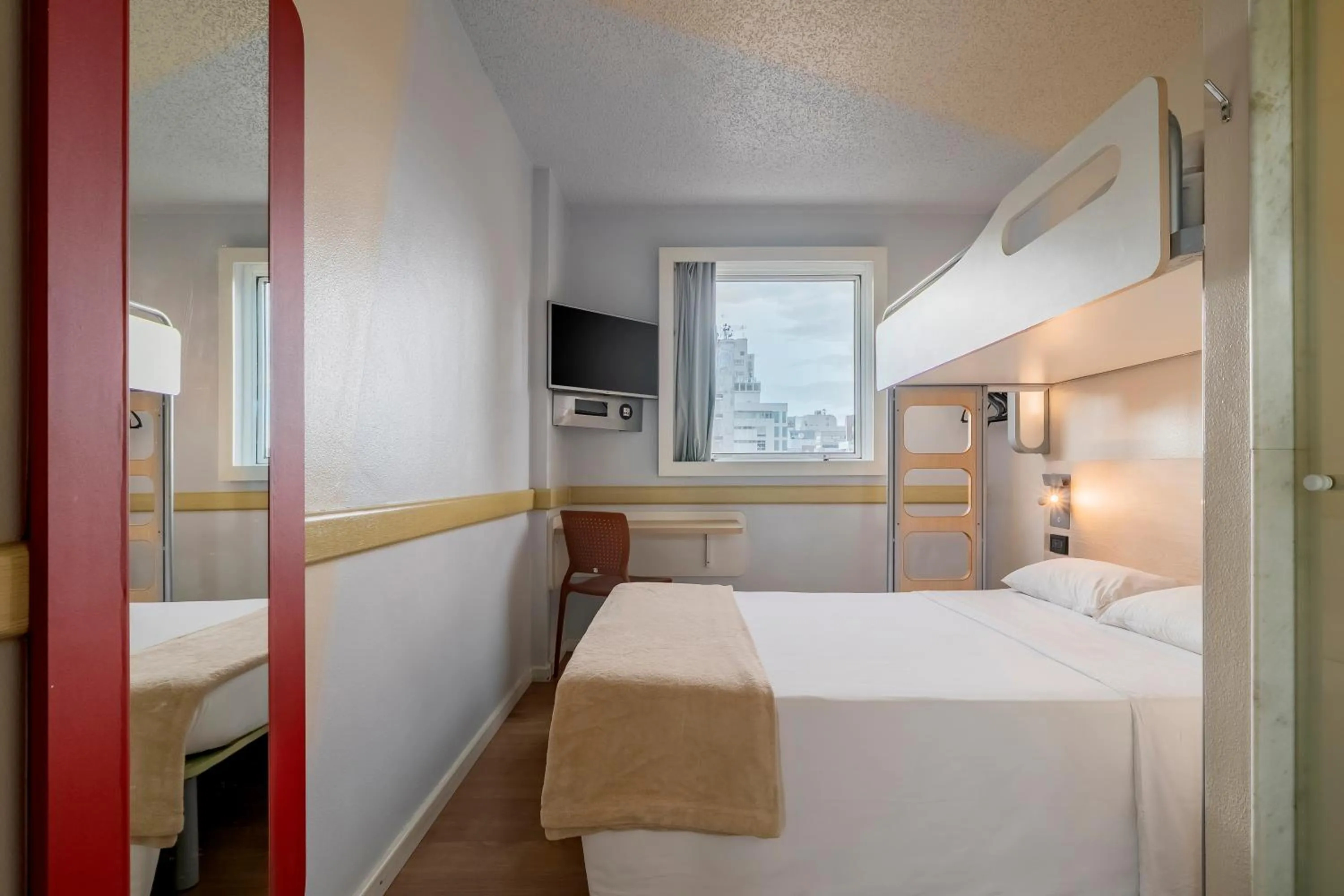 Bedroom, Bed in ibis budget Sao Paulo Paulista