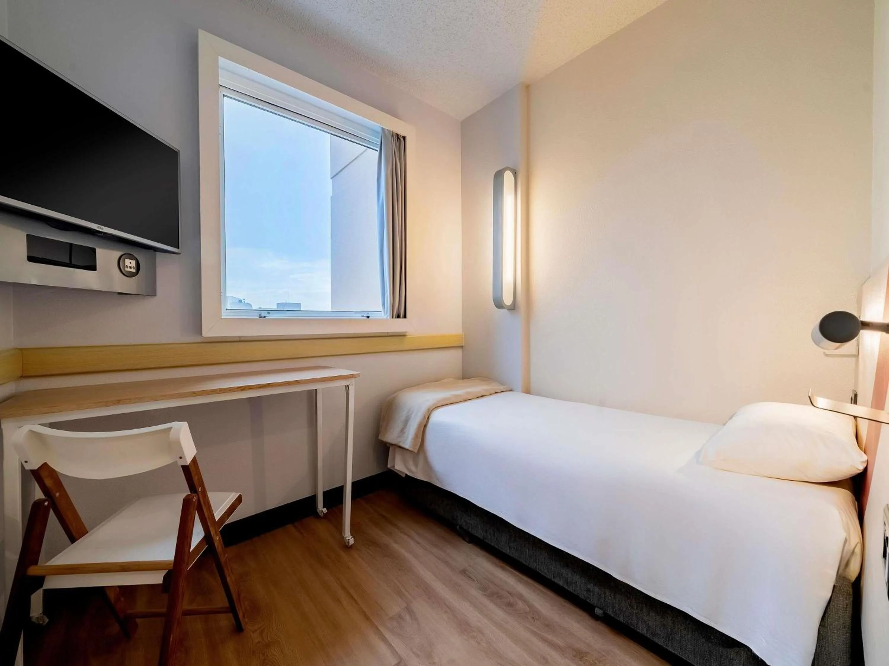 Bedroom, Bed in ibis budget Sao Paulo Paulista