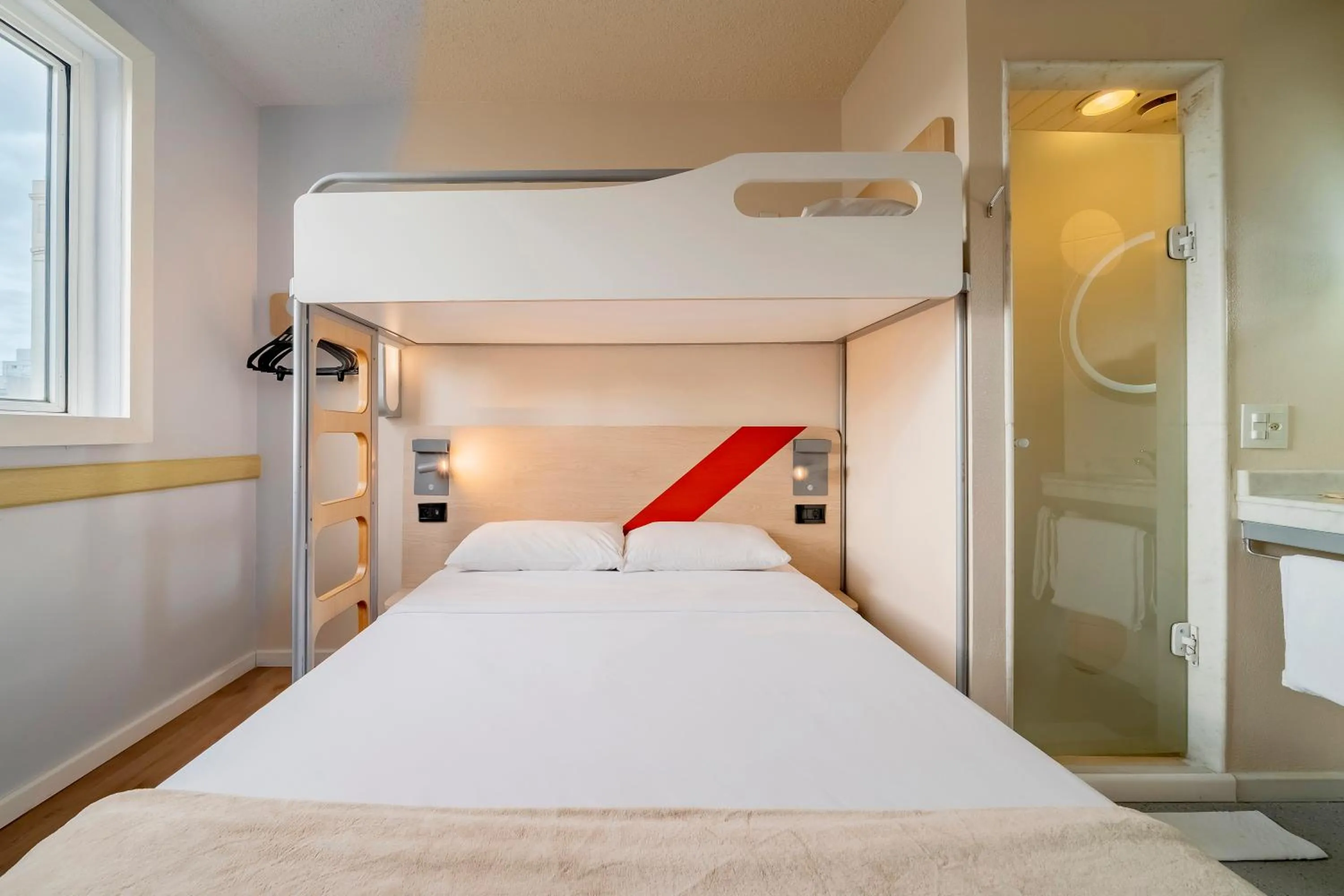 Bed in ibis budget Sao Paulo Paulista