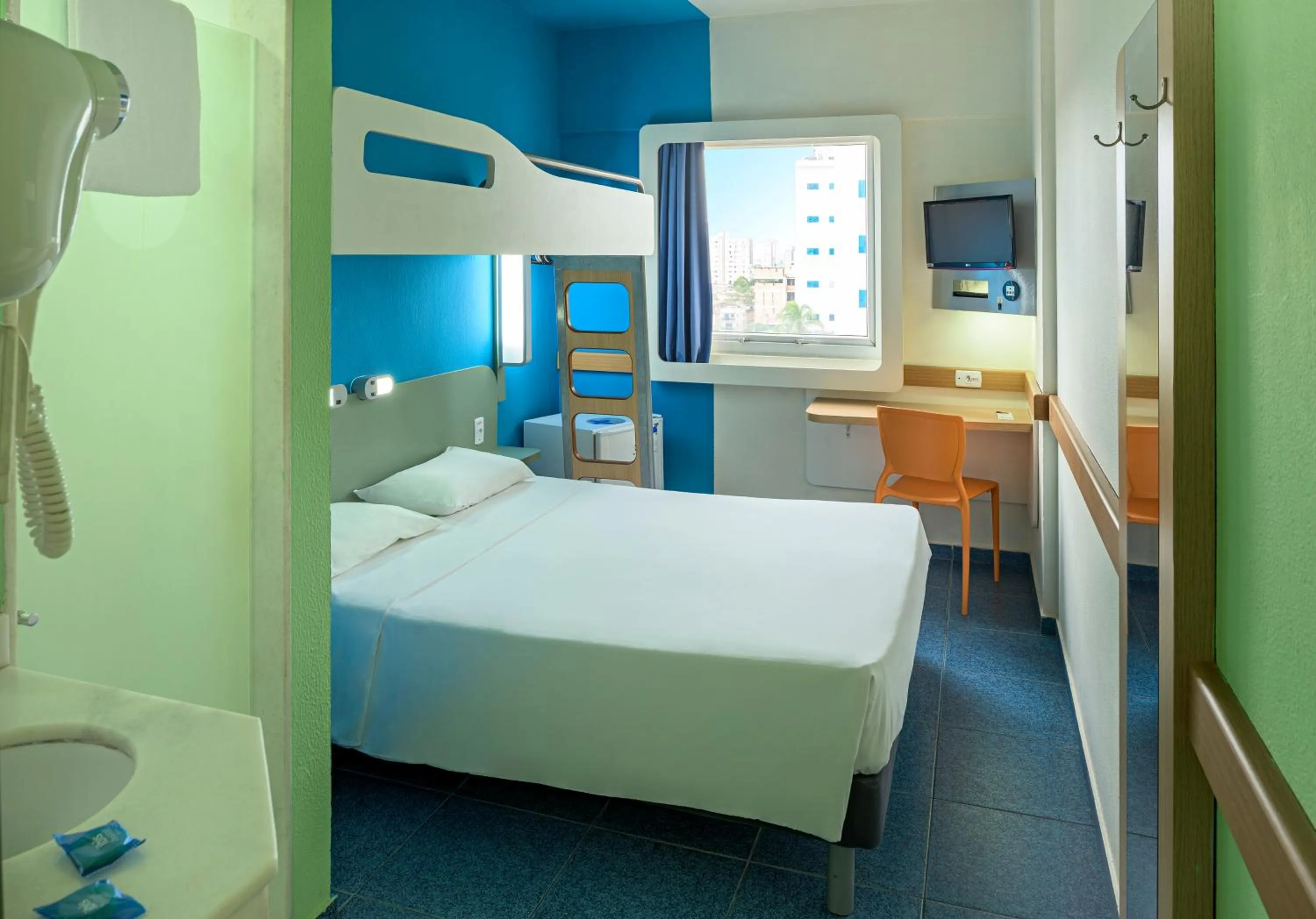 Bed in ibis budget Belem
