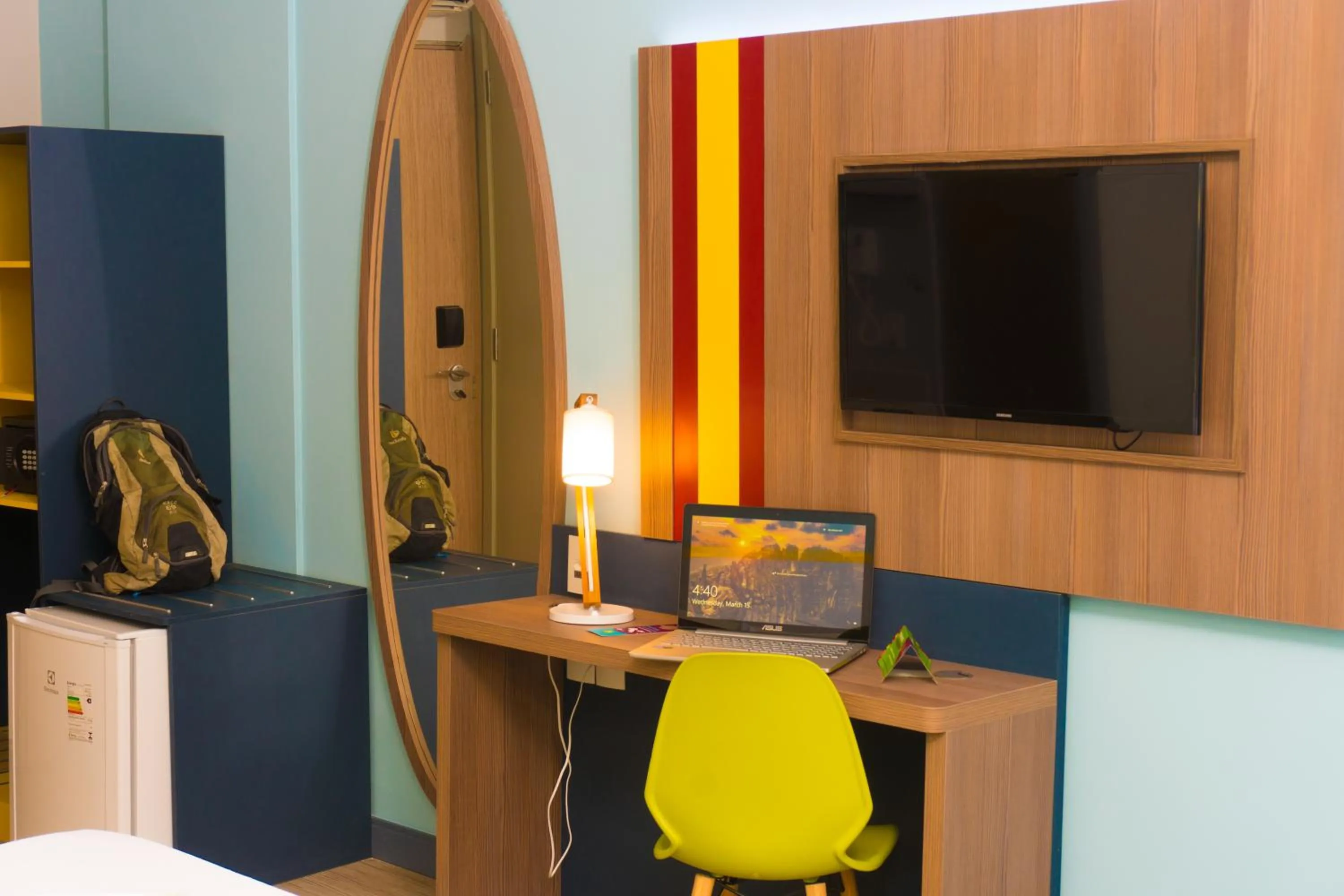 TV and multimedia in Delphin Surf Hotel